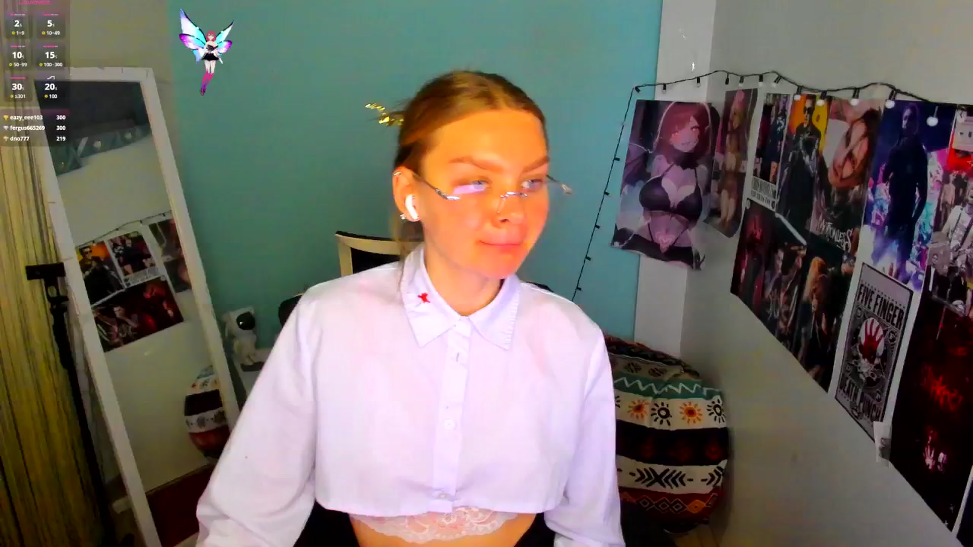 Gallery image thumbnail from Valery_Lovee's myfreecams stream on, 05/19/2025, 10:30 image 8 of 20