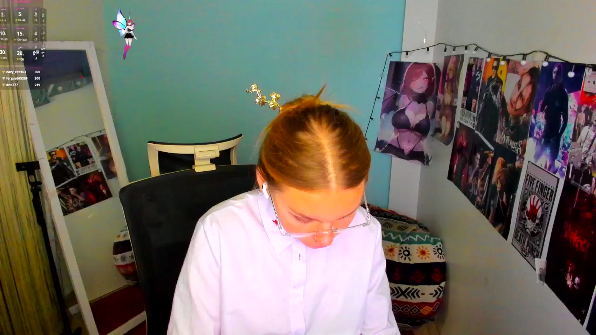Gallery image thumbnail from Valery_Lovee's myfreecams stream on, 05/19/2025, 10:30 image 3 of 20
