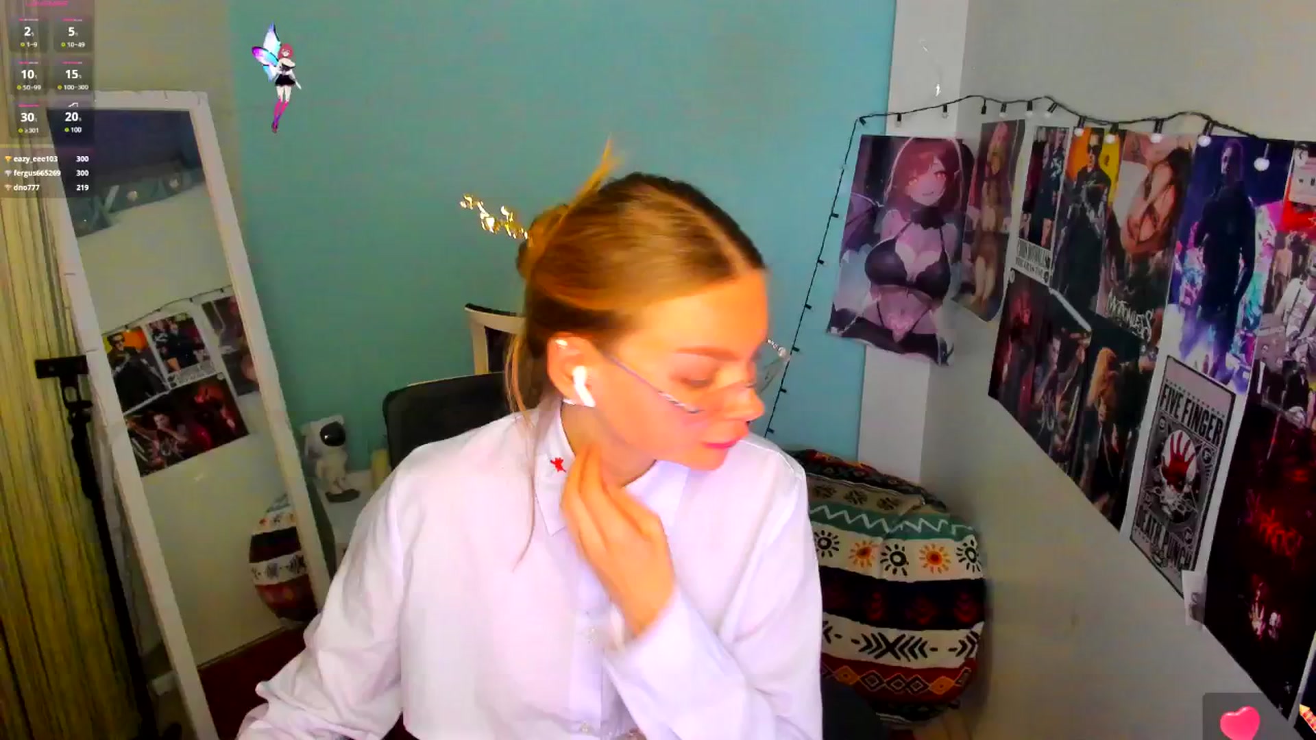 Gallery image thumbnail from Valery_Lovee's myfreecams stream on, 05/19/2025, 10:30 image 5 of 20