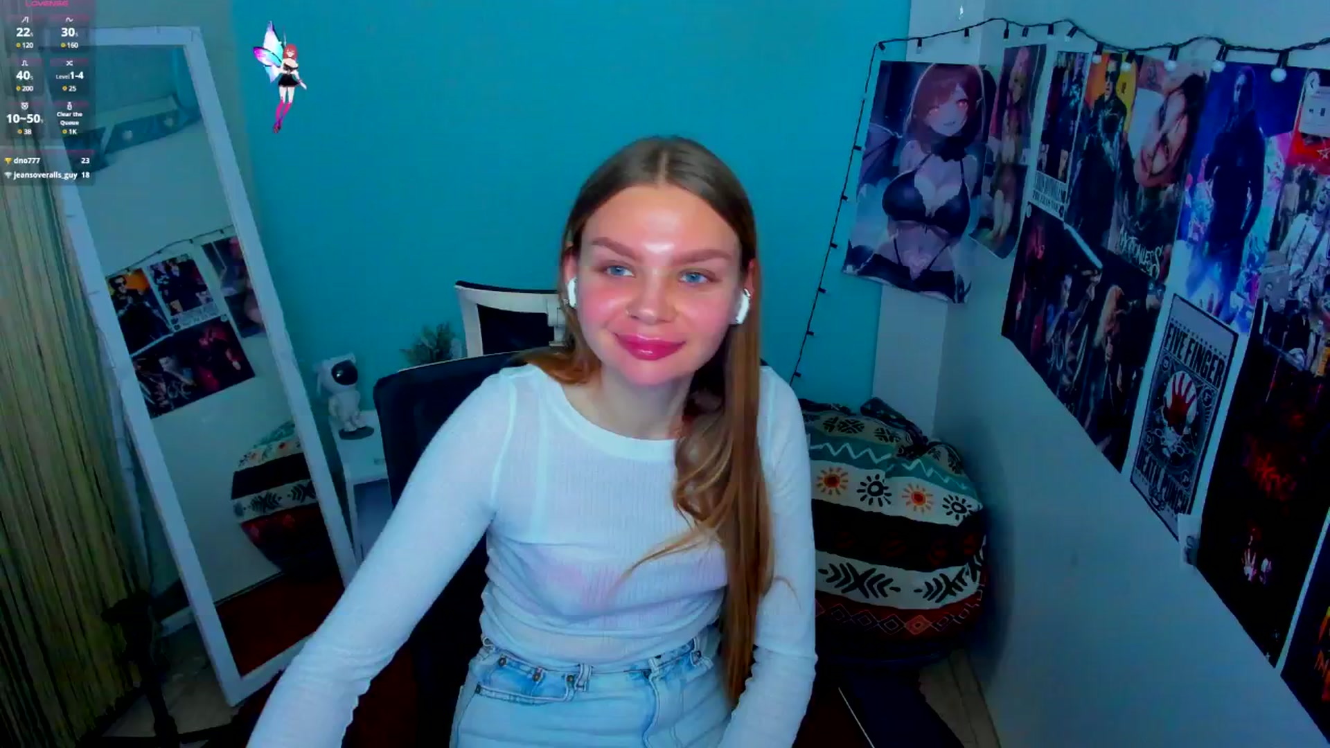 Gallery image thumbnail from Valery_Lovee's myfreecams stream on, 05/21/2025, 10:00 image 19 of 20