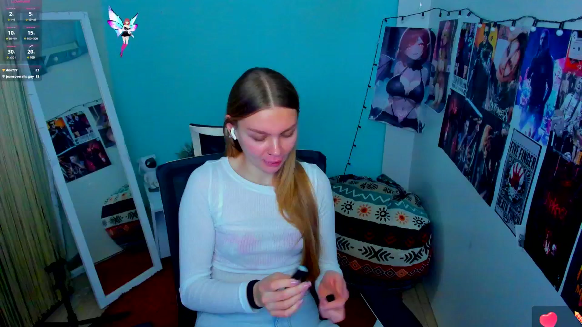 Gallery image thumbnail from Valery_Lovee's myfreecams stream on, 05/21/2025, 10:00 image 17 of 20
