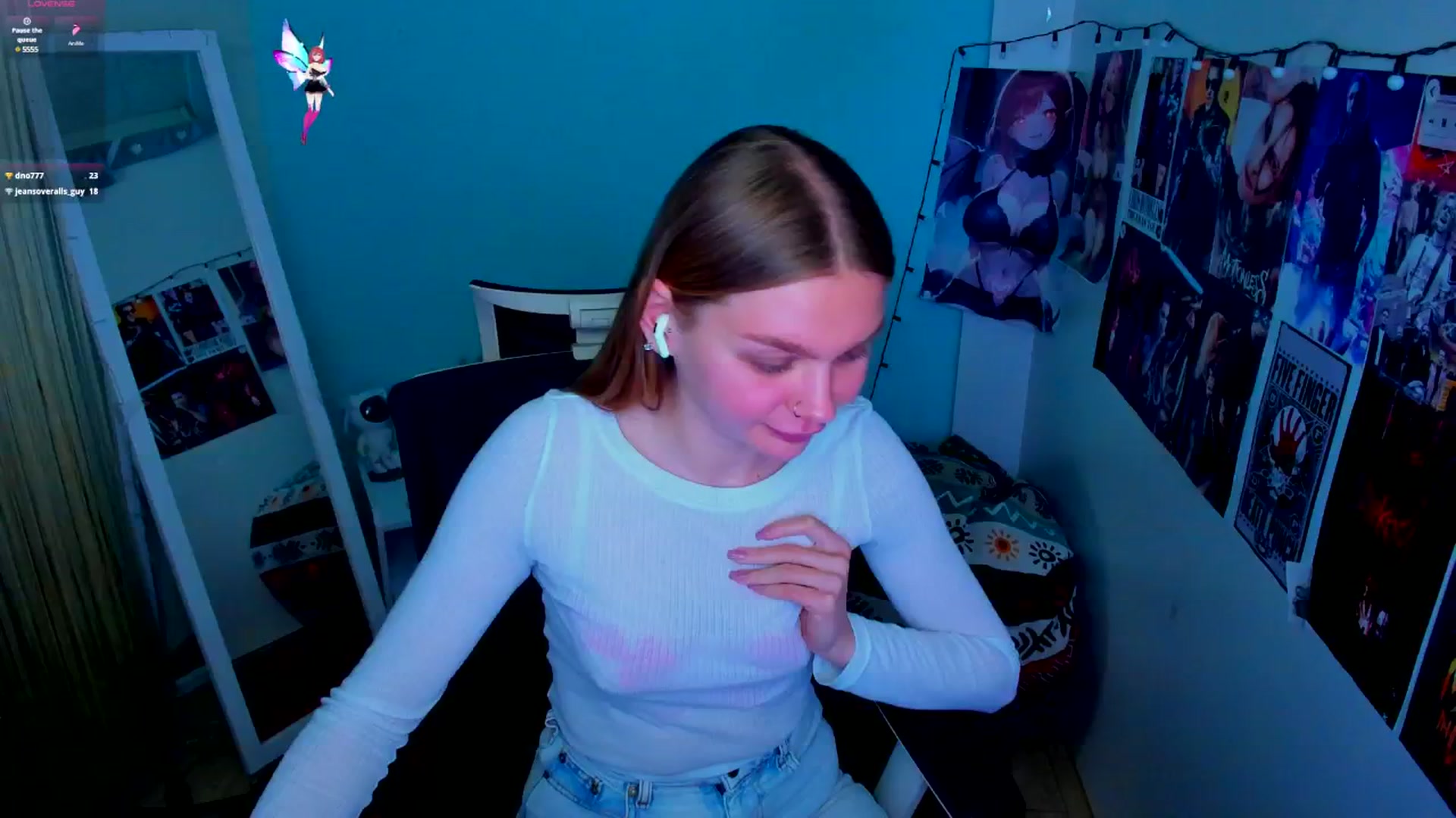 Gallery image thumbnail from Valery_Lovee's myfreecams stream on, 05/21/2025, 11:33 image 11 of 20