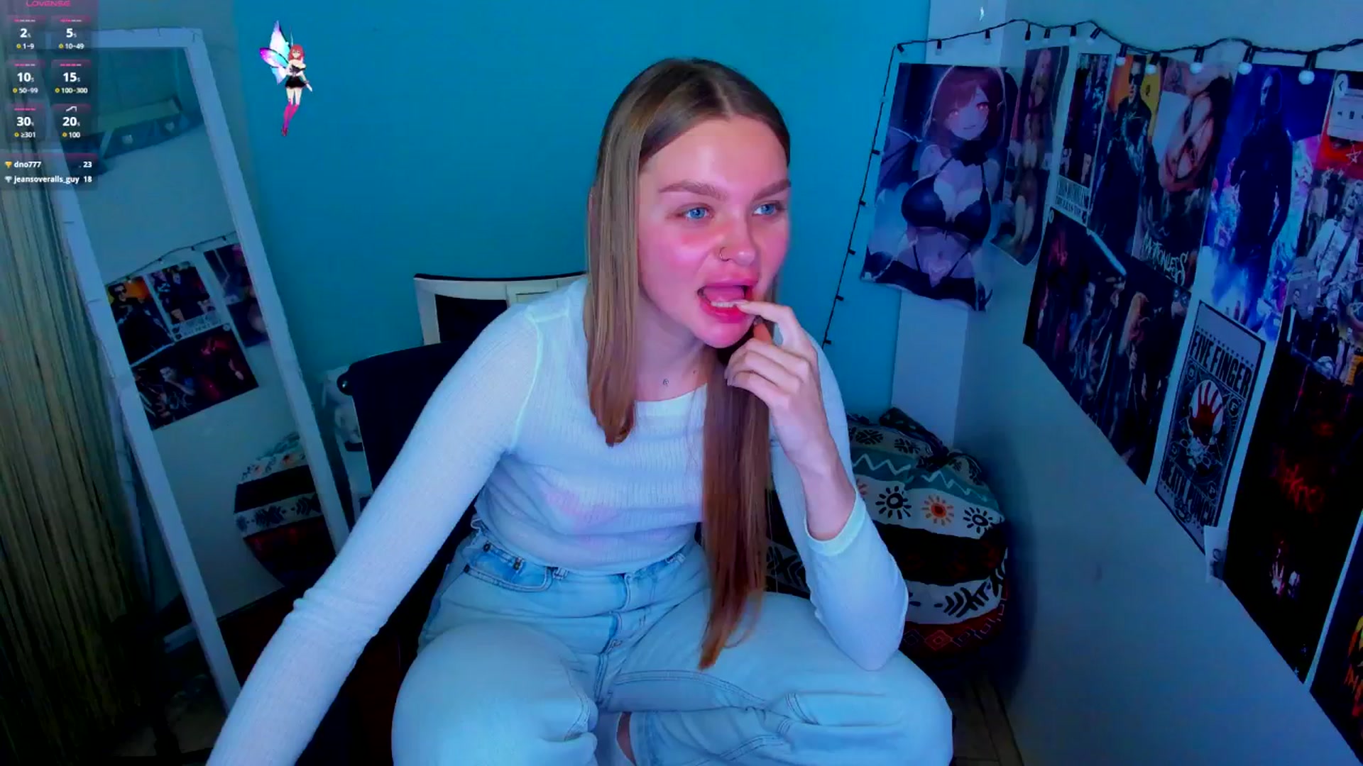 Gallery image thumbnail from Valery_Lovee's myfreecams stream on, 05/21/2025, 11:33 image 14 of 20