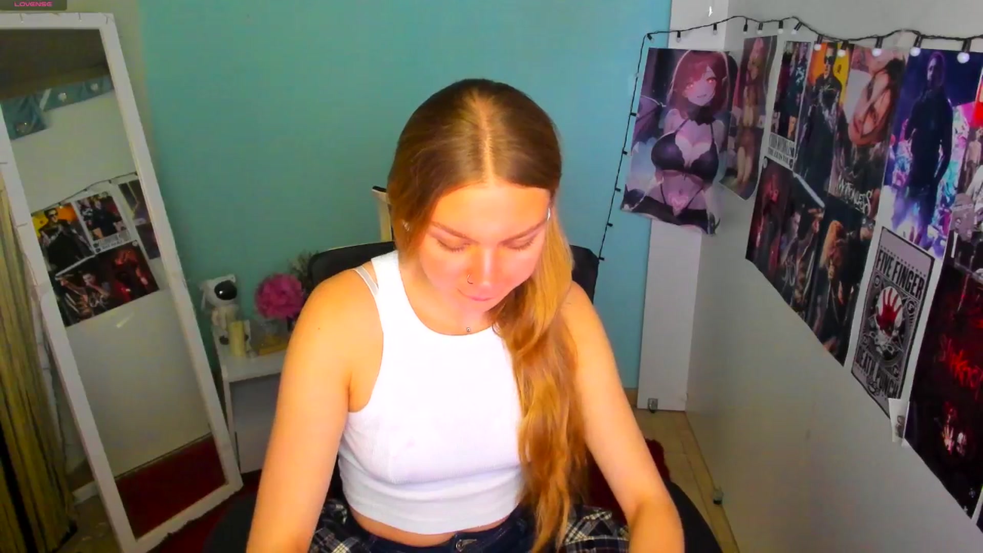 Gallery image thumbnail from Valery_Lovee's myfreecams stream on, 05/27/2025, 10:02 image 20 of 20