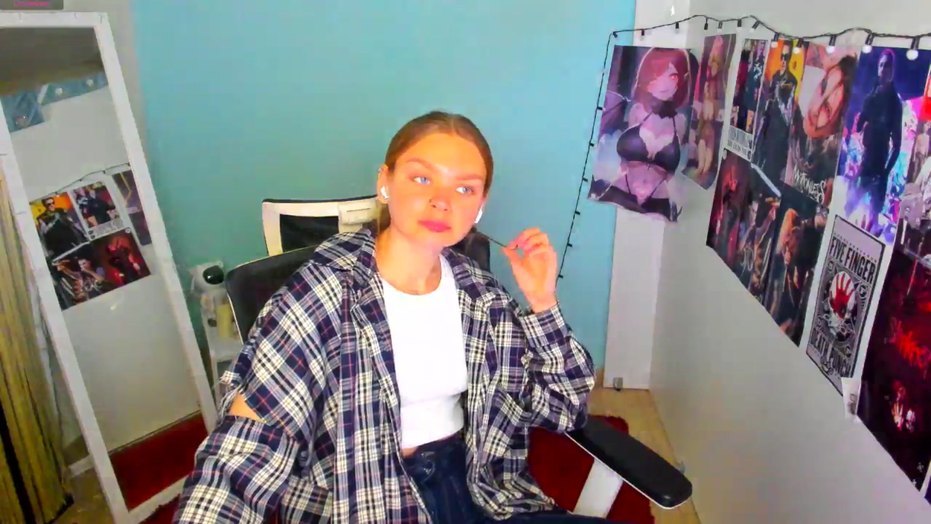 Gallery image thumbnail from Valery_Lovee's myfreecams stream on, 05/27/2025, 10:02 image 11 of 20