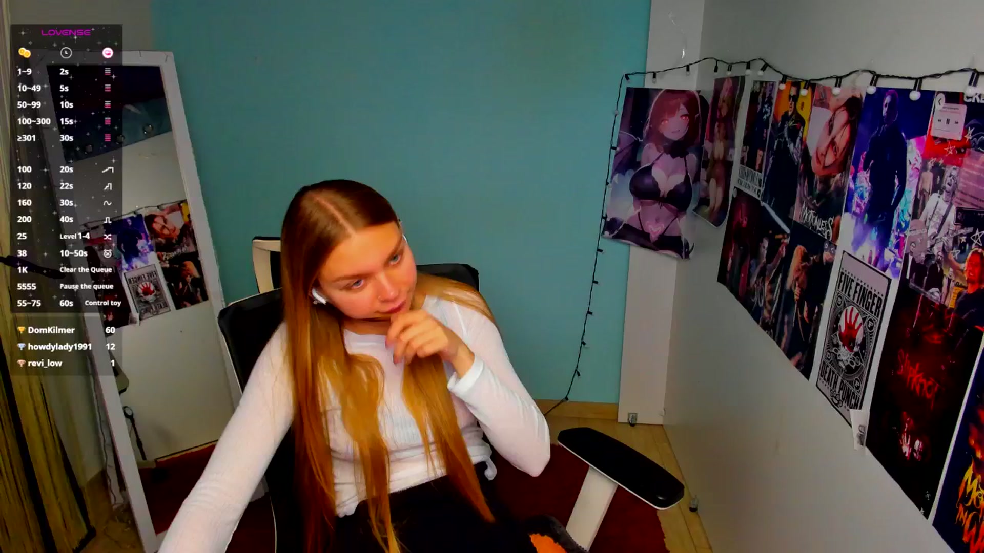 Gallery image thumbnail from Valery_Lovee's myfreecams stream on, 06/09/2025, 10:32 image 3 of 20