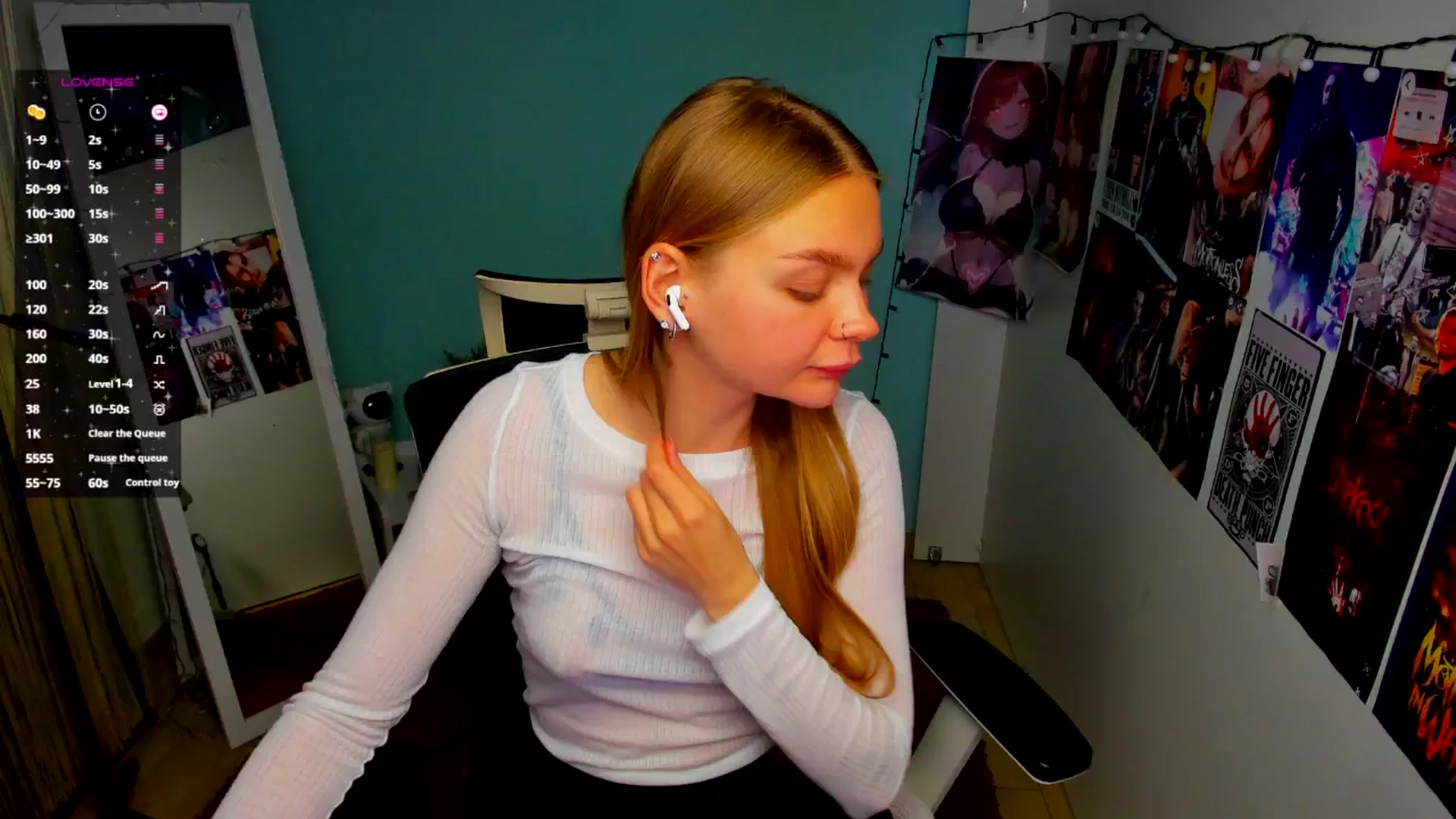 Gallery image thumbnail from Valery_Lovee's myfreecams stream on, 06/09/2025, 11:32 image 4 of 20