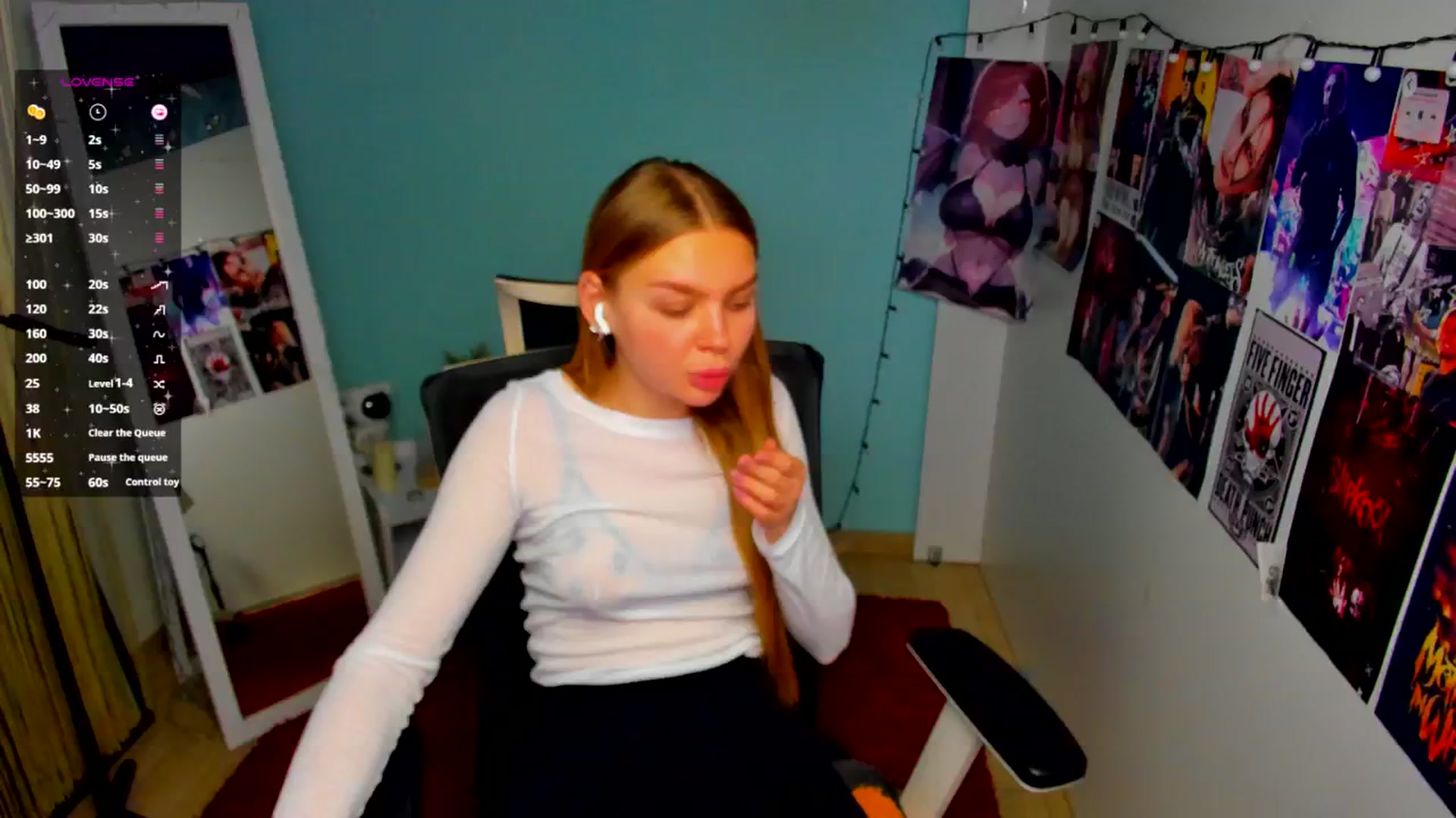 Gallery image thumbnail from Valery_Lovee's myfreecams stream on, 06/09/2025, 11:32 image 6 of 20