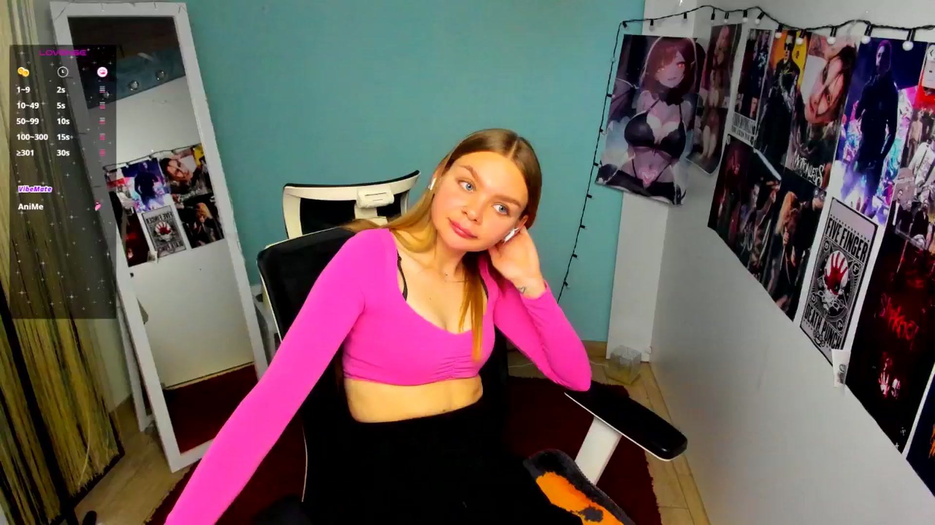 Gallery image thumbnail from Valery_Lovee's myfreecams stream on, 06/13/2025, 11:32 image 17 of 20