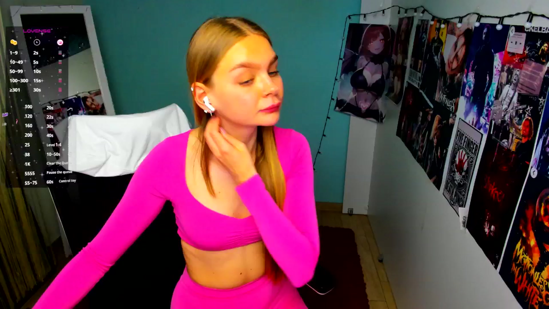 Gallery image thumbnail from Valery_Lovee's myfreecams stream on, 06/17/2025, 11:48 image 18 of 20