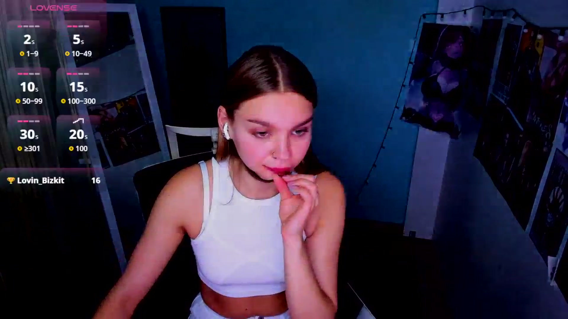 Gallery image thumbnail from Valery_Lovee's myfreecams stream on, 09/05/2025, 11:47 image 3 of 20