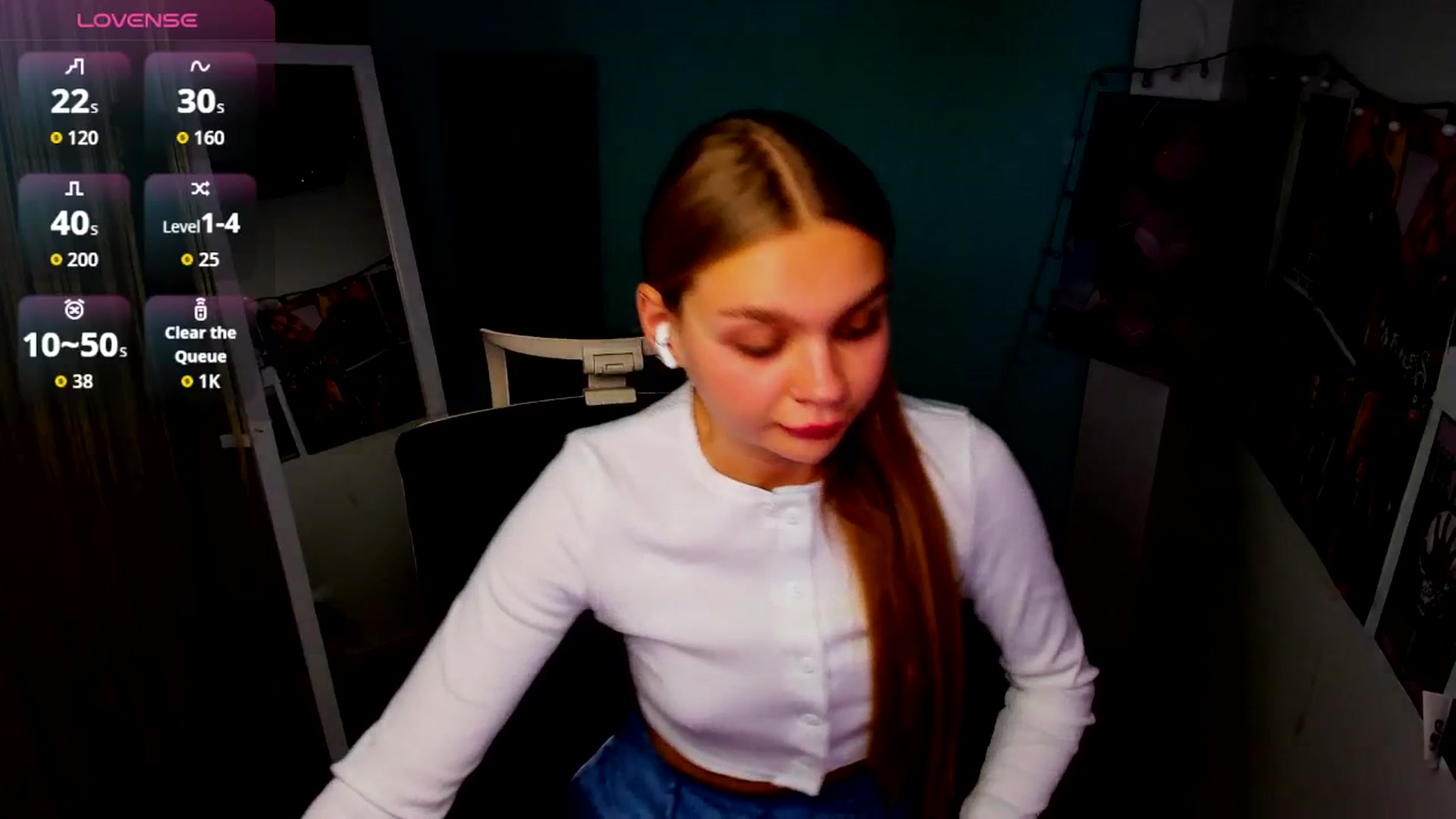 Gallery image thumbnail from Valery_Lovee's myfreecams stream on, 09/08/2025, 09:02 image 8 of 20