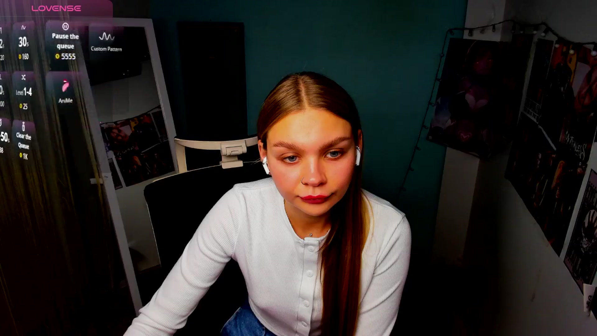 Gallery image thumbnail from Valery_Lovee's myfreecams stream on, 09/08/2025, 09:02 image 10 of 20