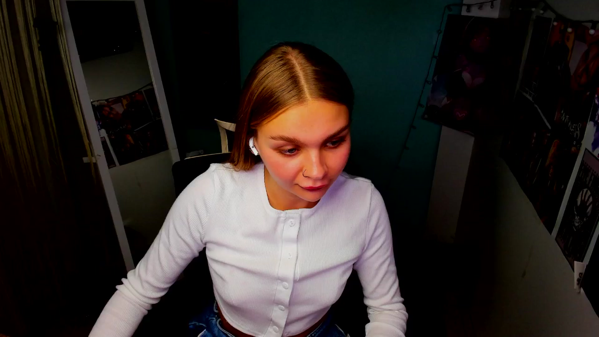 Gallery image thumbnail from Valery_Lovee's myfreecams stream on, 09/08/2025, 11:37 image 17 of 20