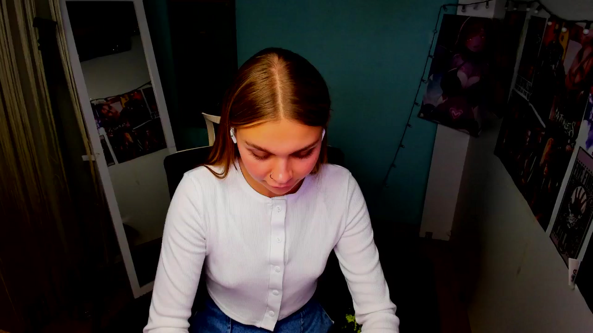 Gallery image thumbnail from Valery_Lovee's myfreecams stream on, 09/08/2025, 11:37 image 3 of 20