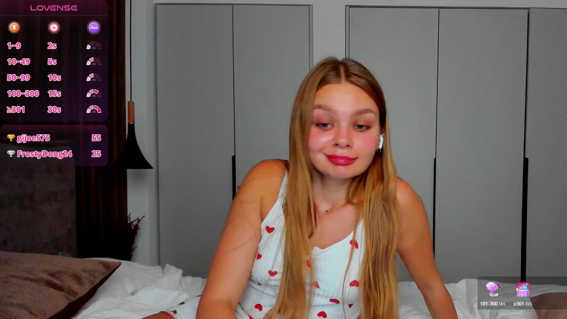 Gallery image thumbnail from Valery_Lovee's myfreecams stream on, 09/28/2025, 10:23 image 7 of 20