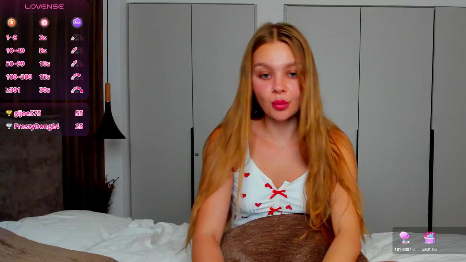 Gallery image thumbnail from Valery_Lovee's myfreecams stream on, 09/28/2025, 10:23 image 18 of 20