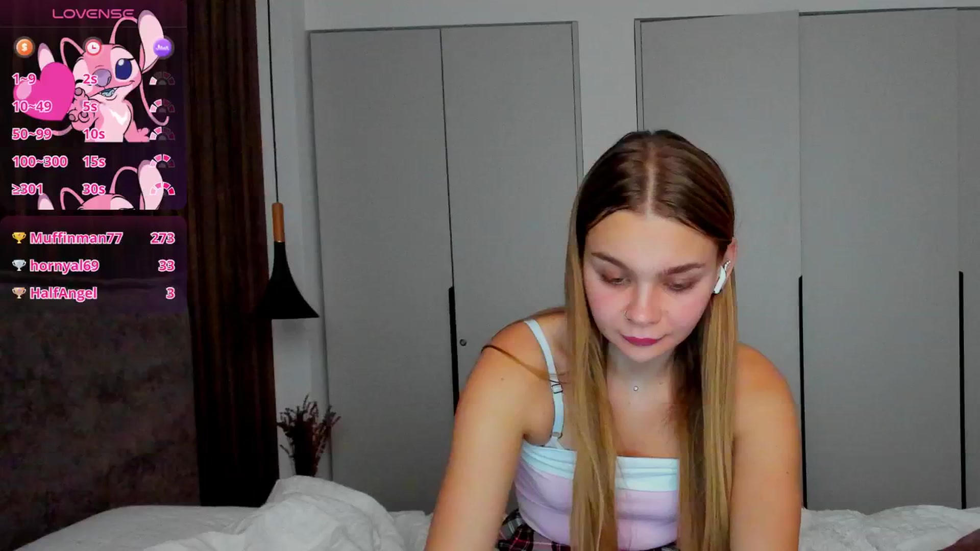 Gallery image thumbnail from Valery_Lovee's myfreecams stream on, 10/26/2025, 12:34 image 18 of 20