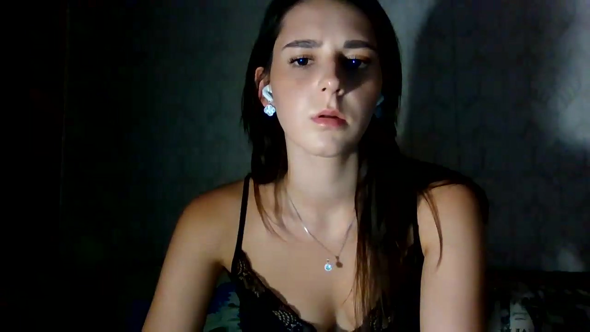 Gallery image thumbnail from ValessiaMoon's myfreecams stream on, 07/12/2026, 21:29 image 17 of 20