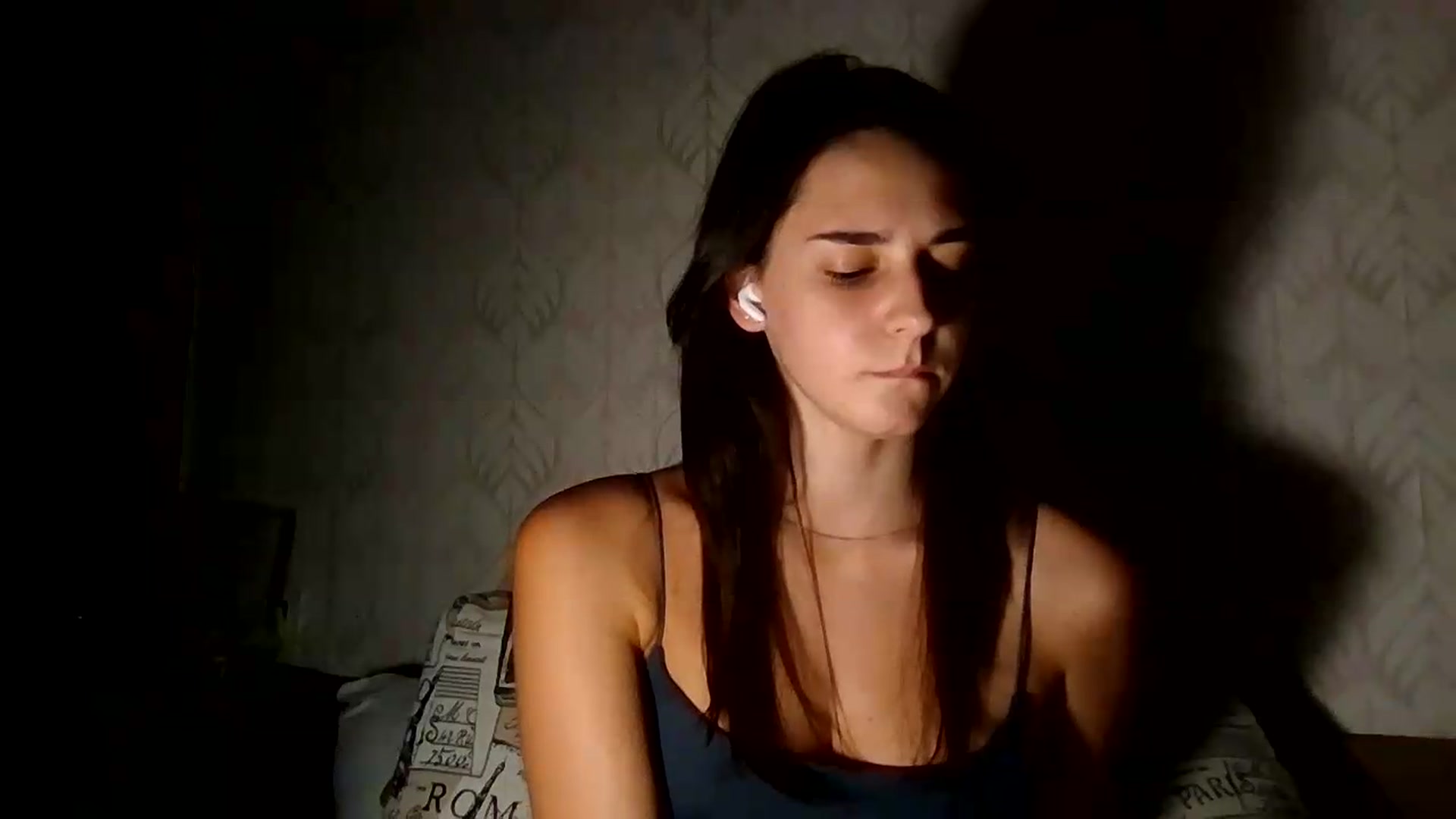 Gallery image thumbnail from ValessiaMoon's myfreecams stream on, 07/26/2026, 21:23 image 19 of 20