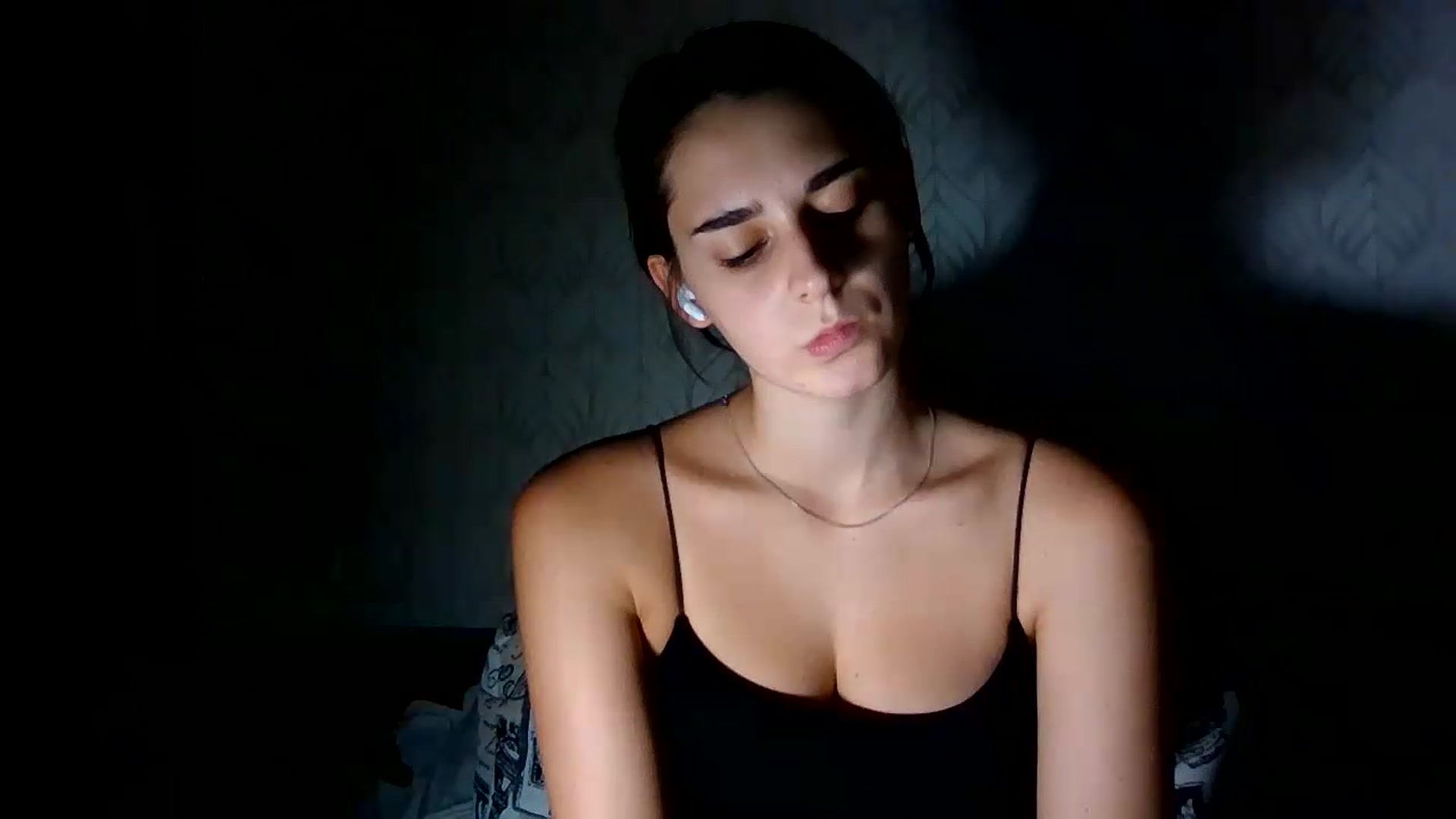 Gallery image thumbnail from ValessiaMoon's myfreecams stream on, 07/30/2026, 21:12 image 9 of 20