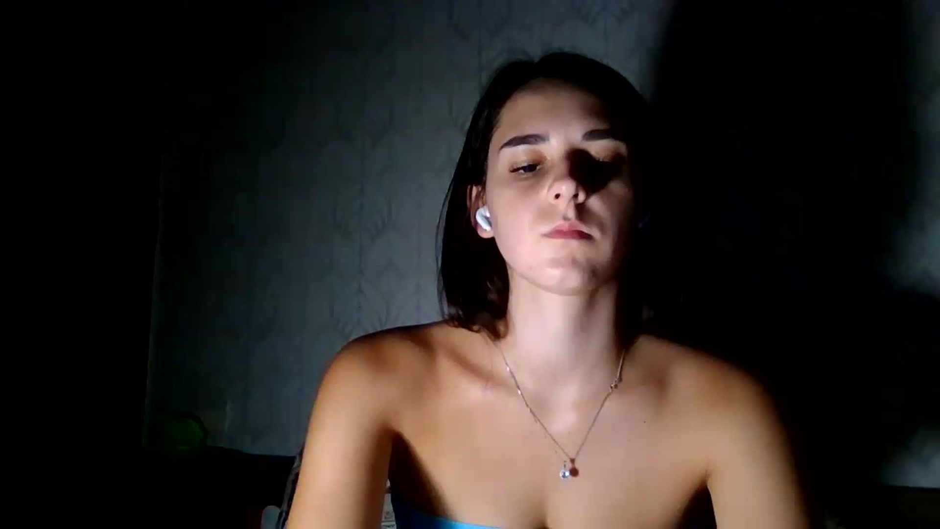 Gallery image thumbnail from ValessiaMoon's myfreecams stream on, 07/31/2026, 22:03 image 9 of 20