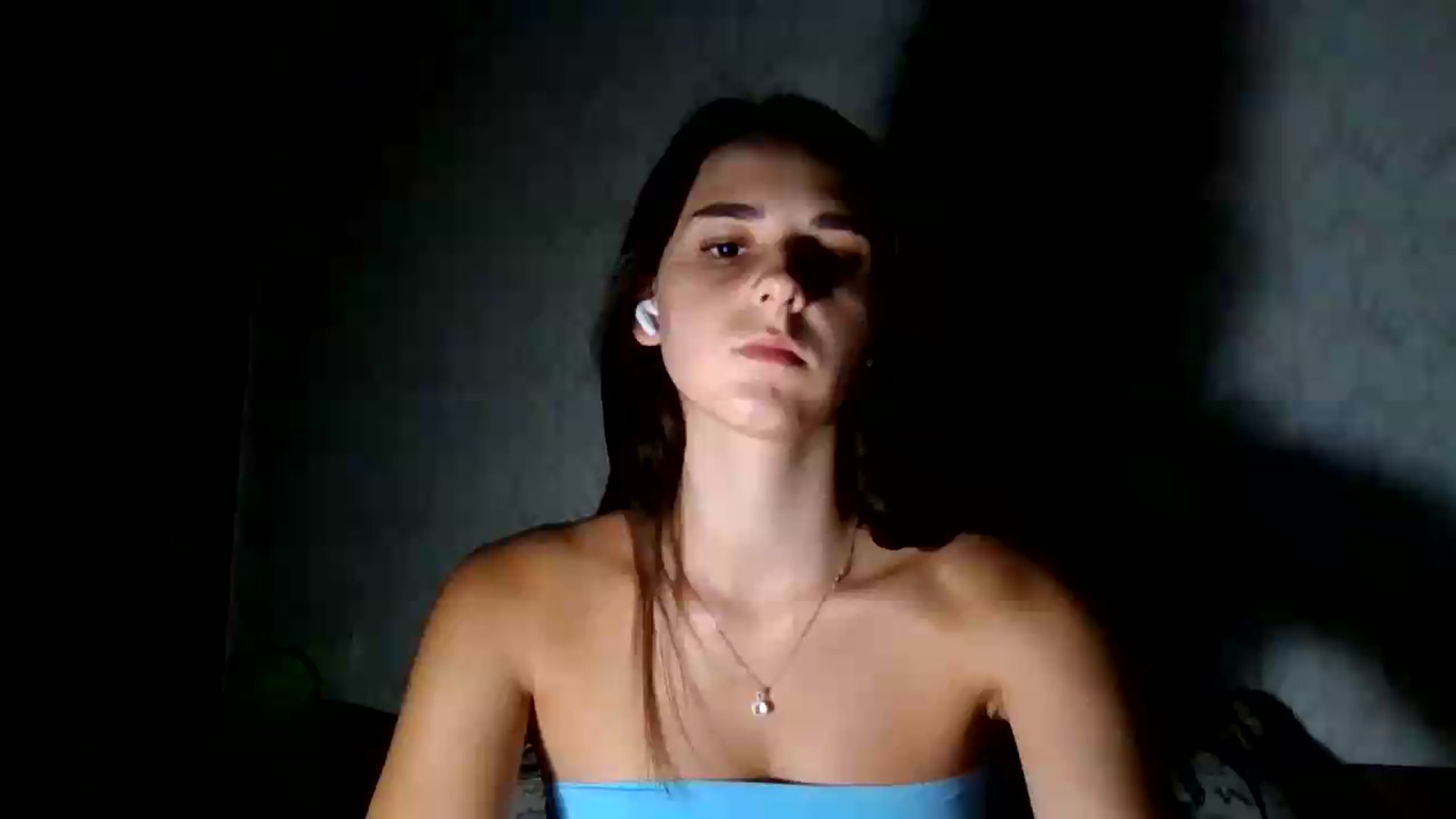 Gallery image thumbnail from ValessiaMoon's myfreecams stream on, 07/31/2026, 22:03 image 18 of 20