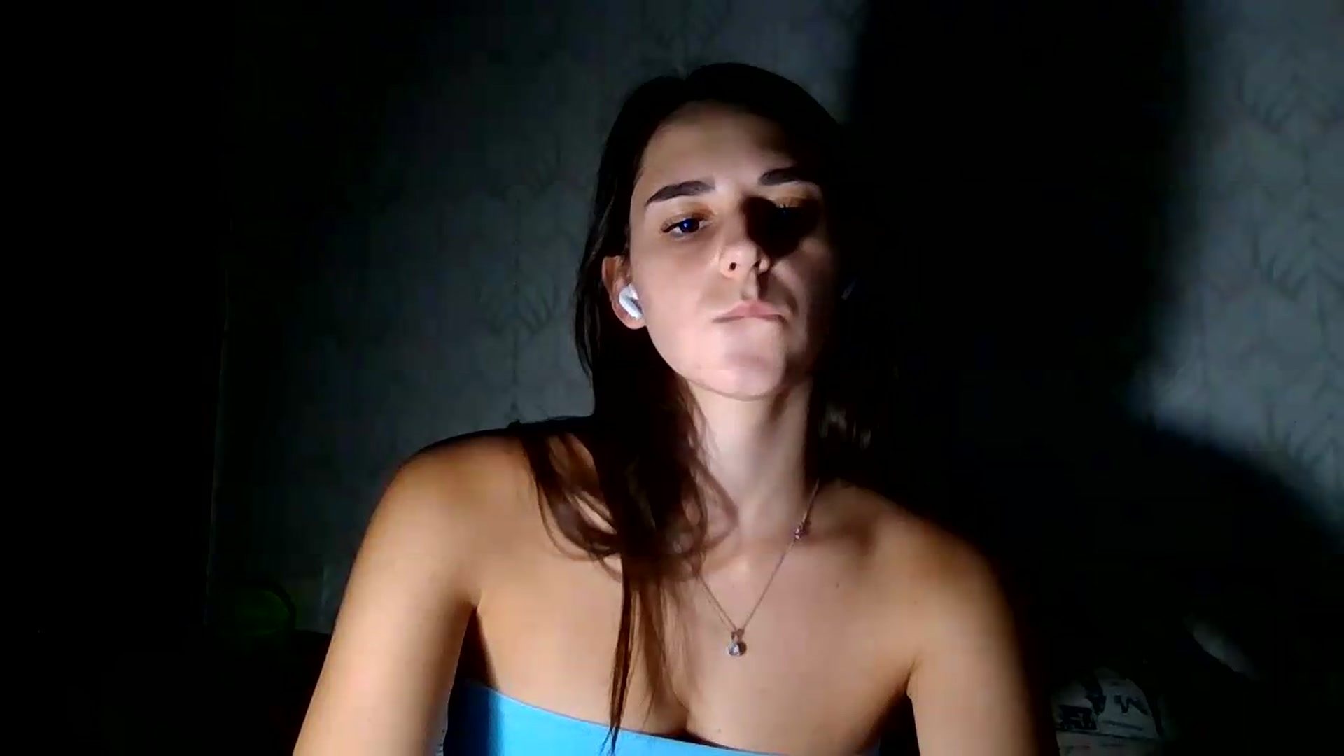 Gallery image thumbnail from ValessiaMoon's myfreecams stream on, 07/31/2026, 22:03 image 13 of 20