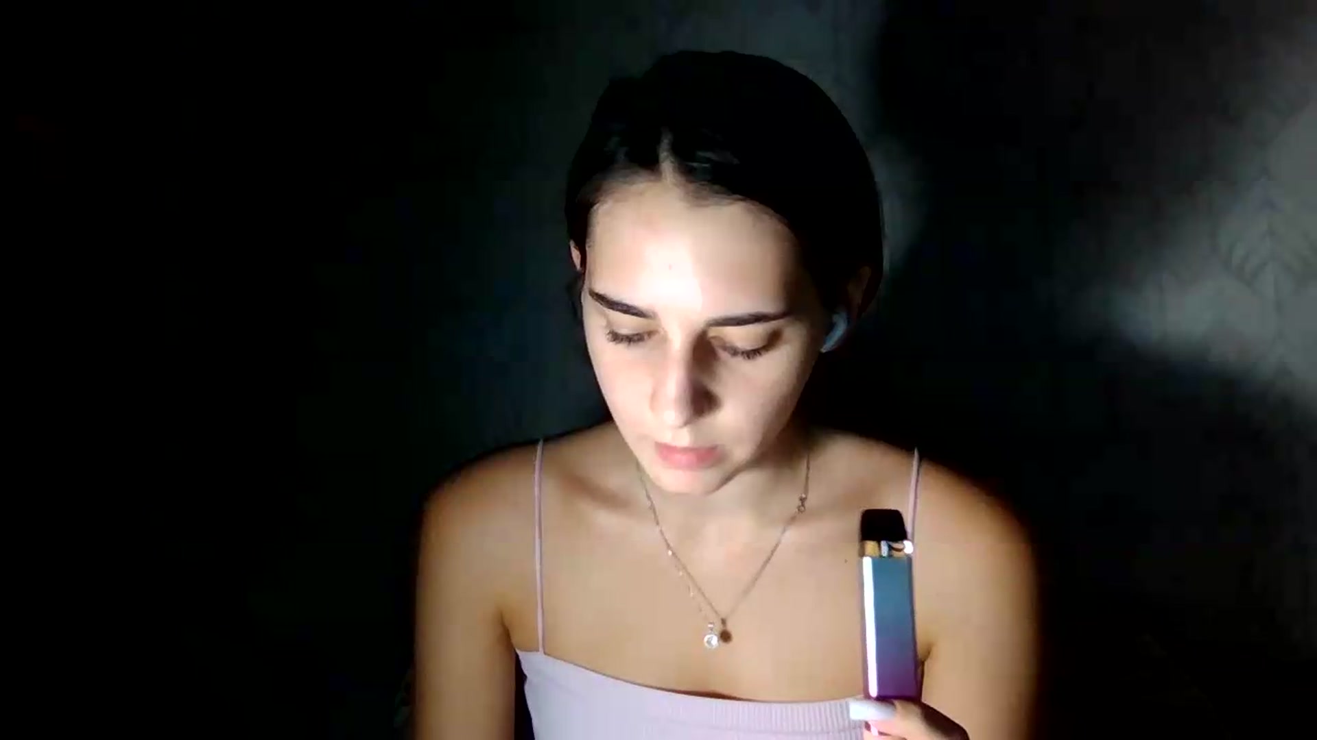 Gallery image thumbnail from ValessiaMoon's myfreecams stream on, 08/05/2026, 21:15 image 17 of 20