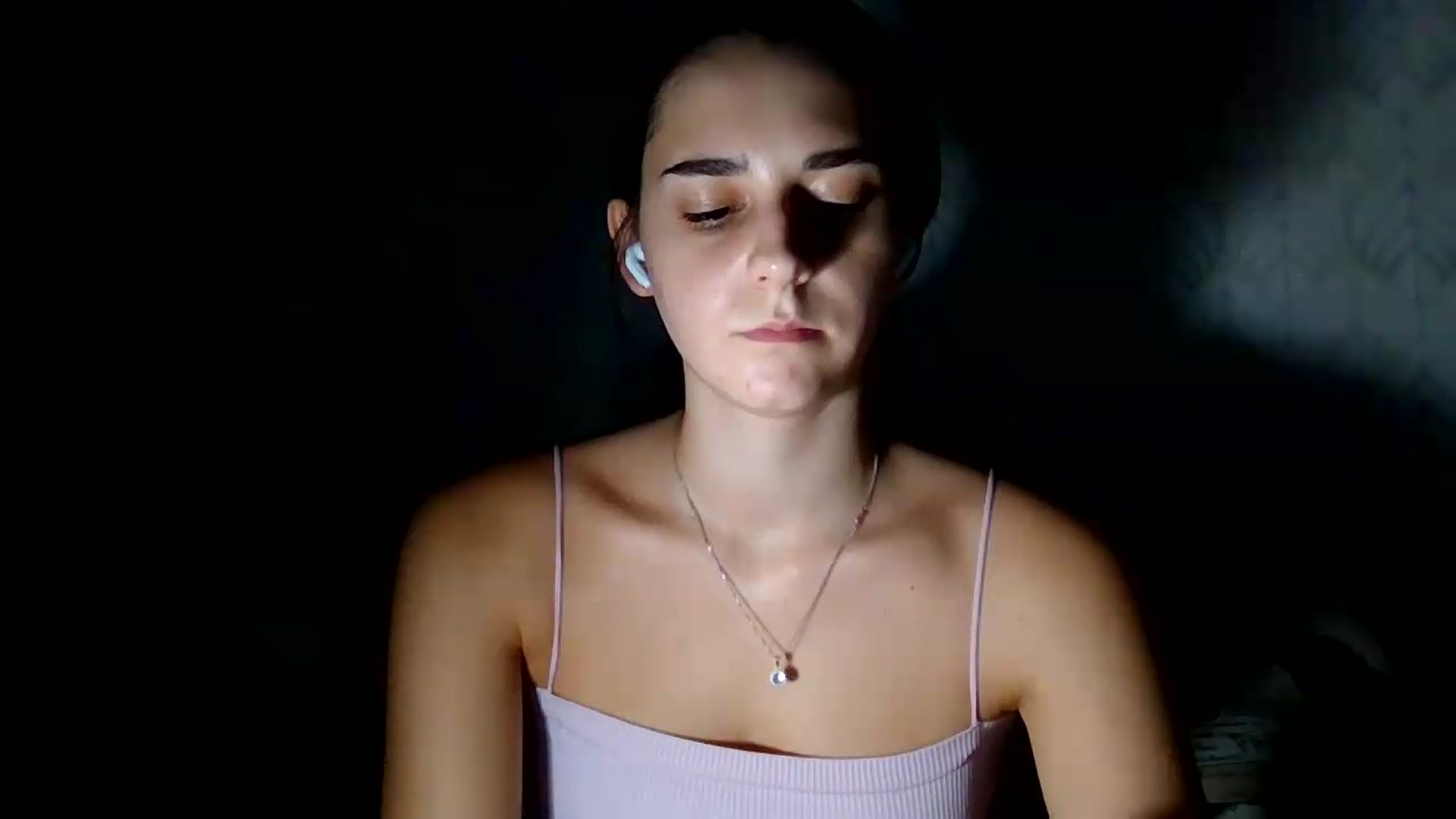 Gallery image thumbnail from ValessiaMoon's myfreecams stream on, 08/05/2026, 21:15 image 15 of 20