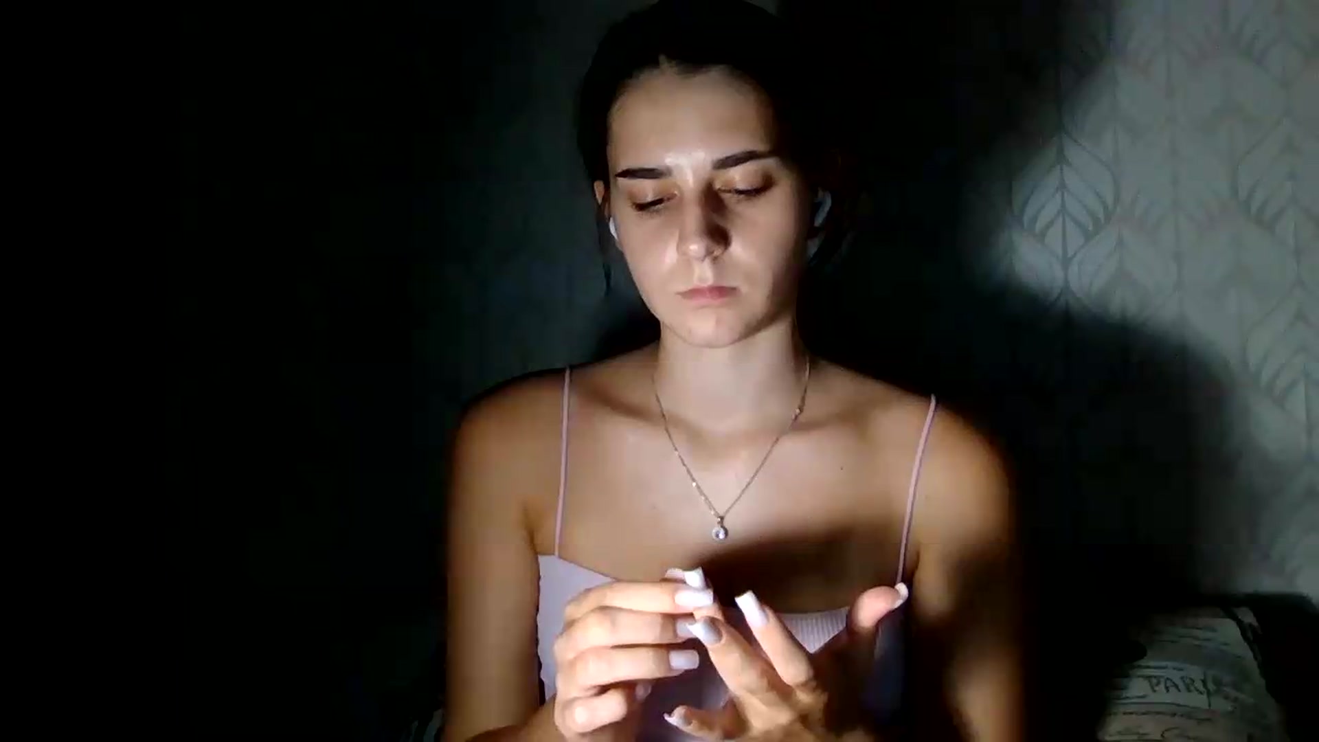 Gallery image thumbnail from ValessiaMoon's myfreecams stream on, 08/05/2026, 22:17 image 19 of 20