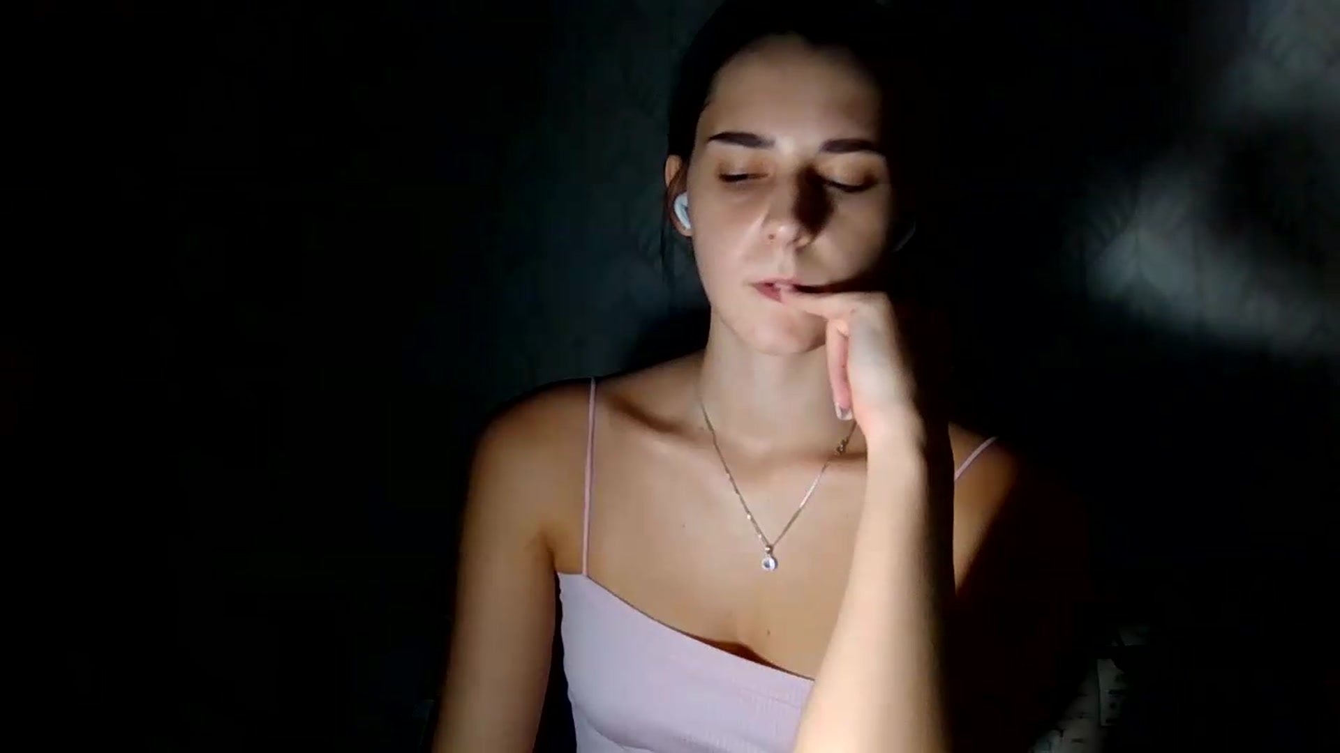 Gallery image thumbnail from ValessiaMoon's myfreecams stream on, 08/05/2026, 22:17 image 2 of 20