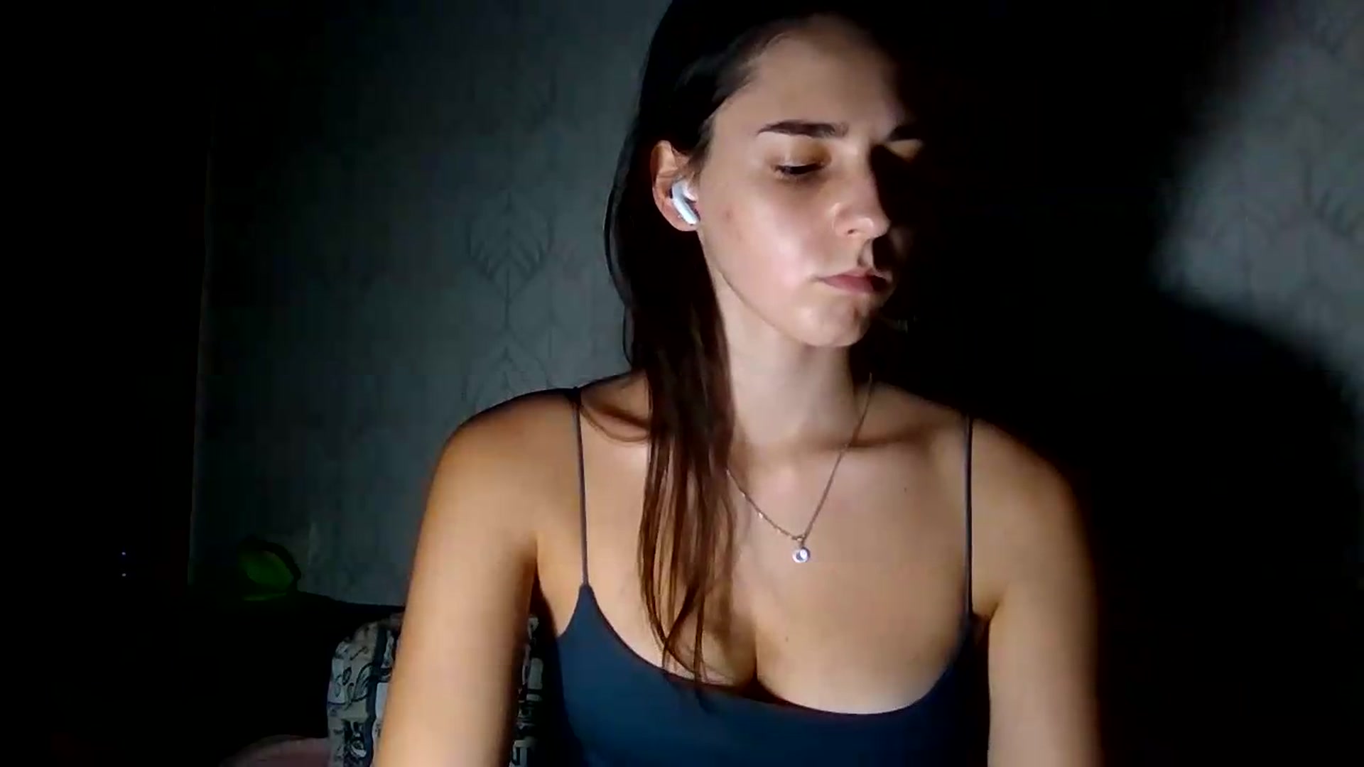 Gallery image thumbnail from ValessiaMoon's myfreecams stream on, 08/08/2026, 22:31 image 6 of 20