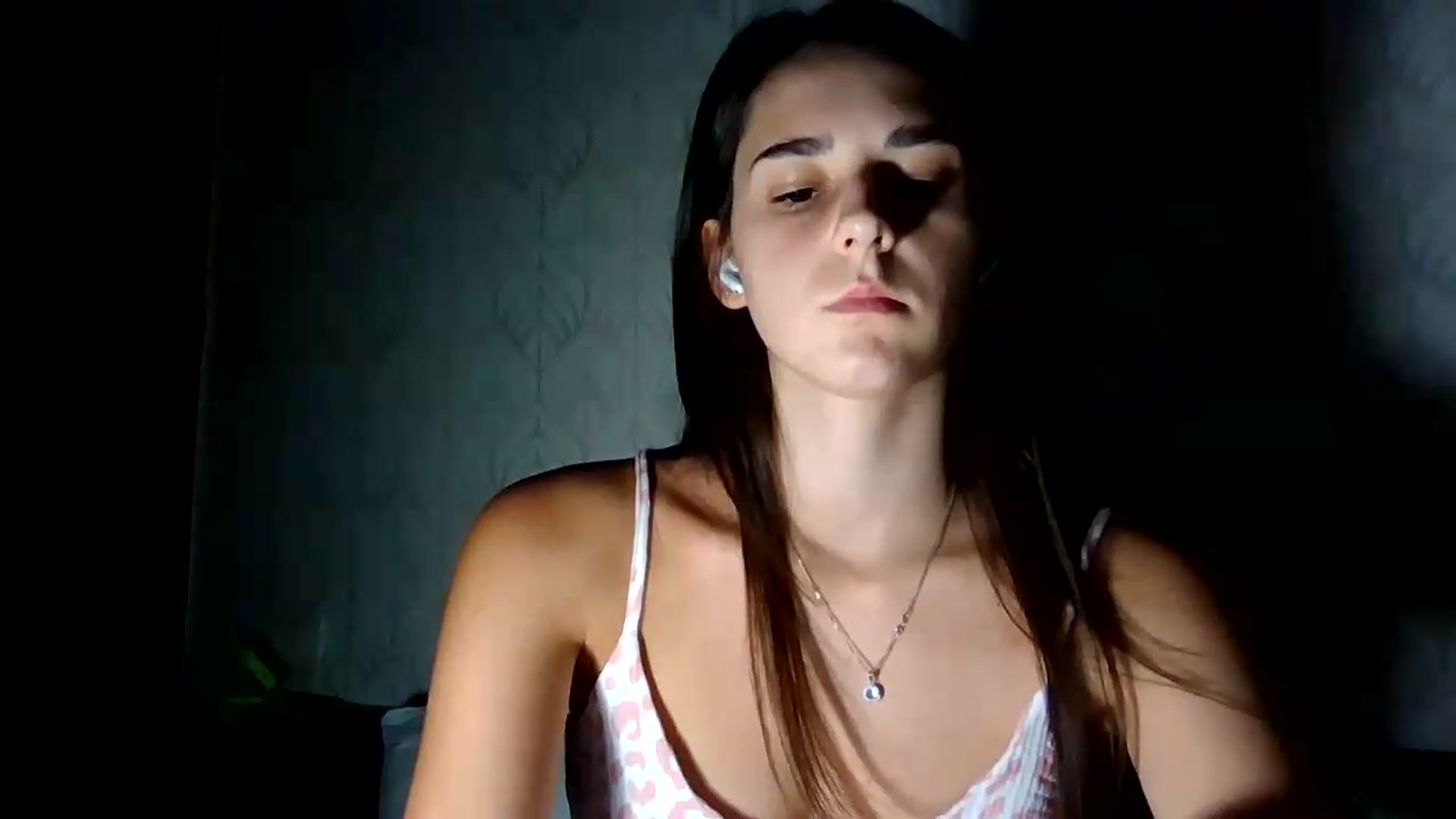 Gallery image thumbnail from ValessiaMoon's myfreecams stream on, 08/09/2026, 21:44 image 18 of 20