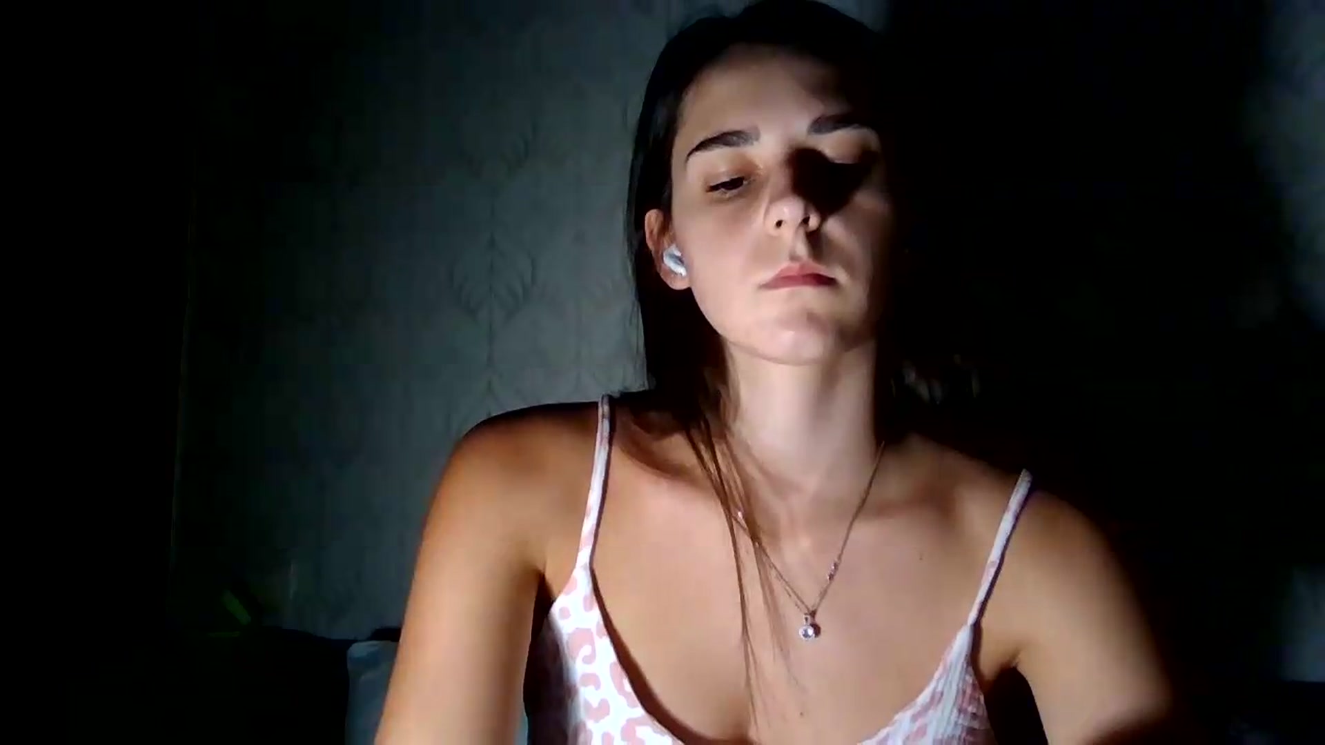 Gallery image thumbnail from ValessiaMoon's myfreecams stream on, 08/09/2026, 21:44 image 15 of 20