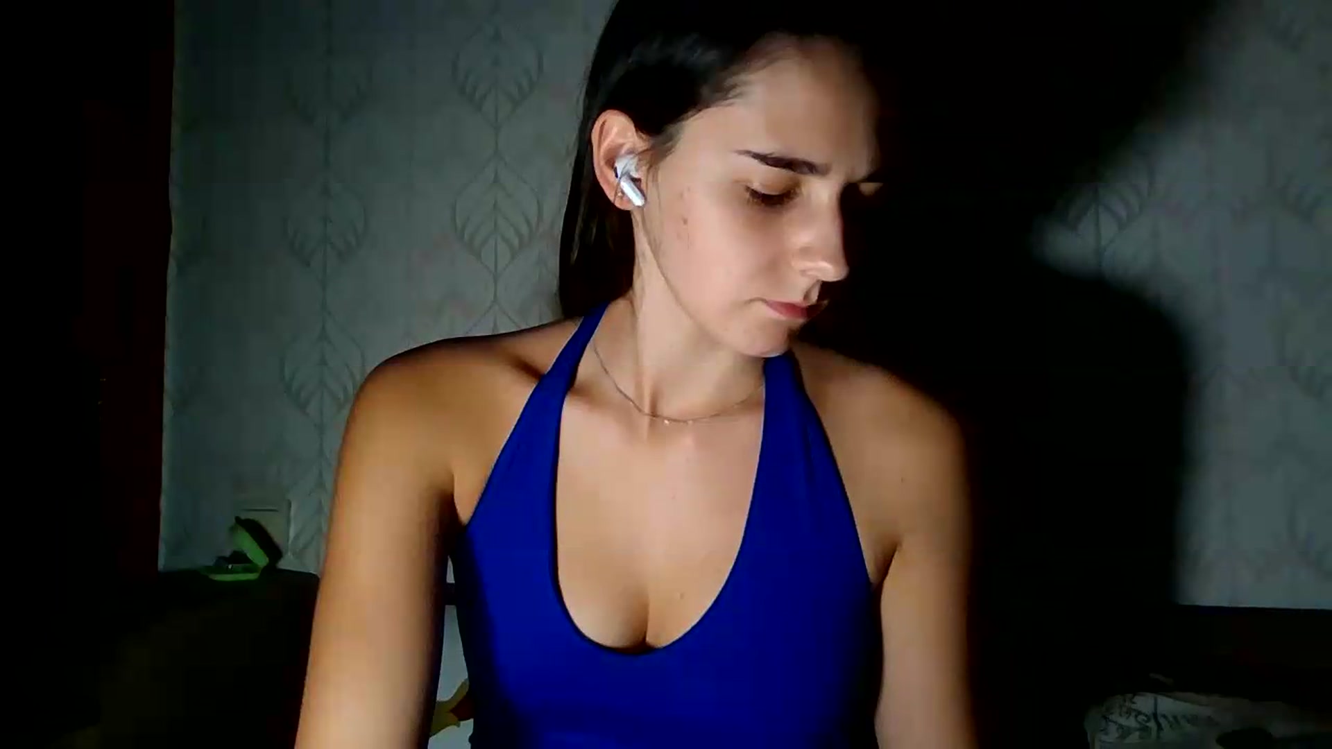 Gallery image thumbnail from ValessiaMoon's myfreecams stream on, 08/10/2026, 22:49 image 11 of 20