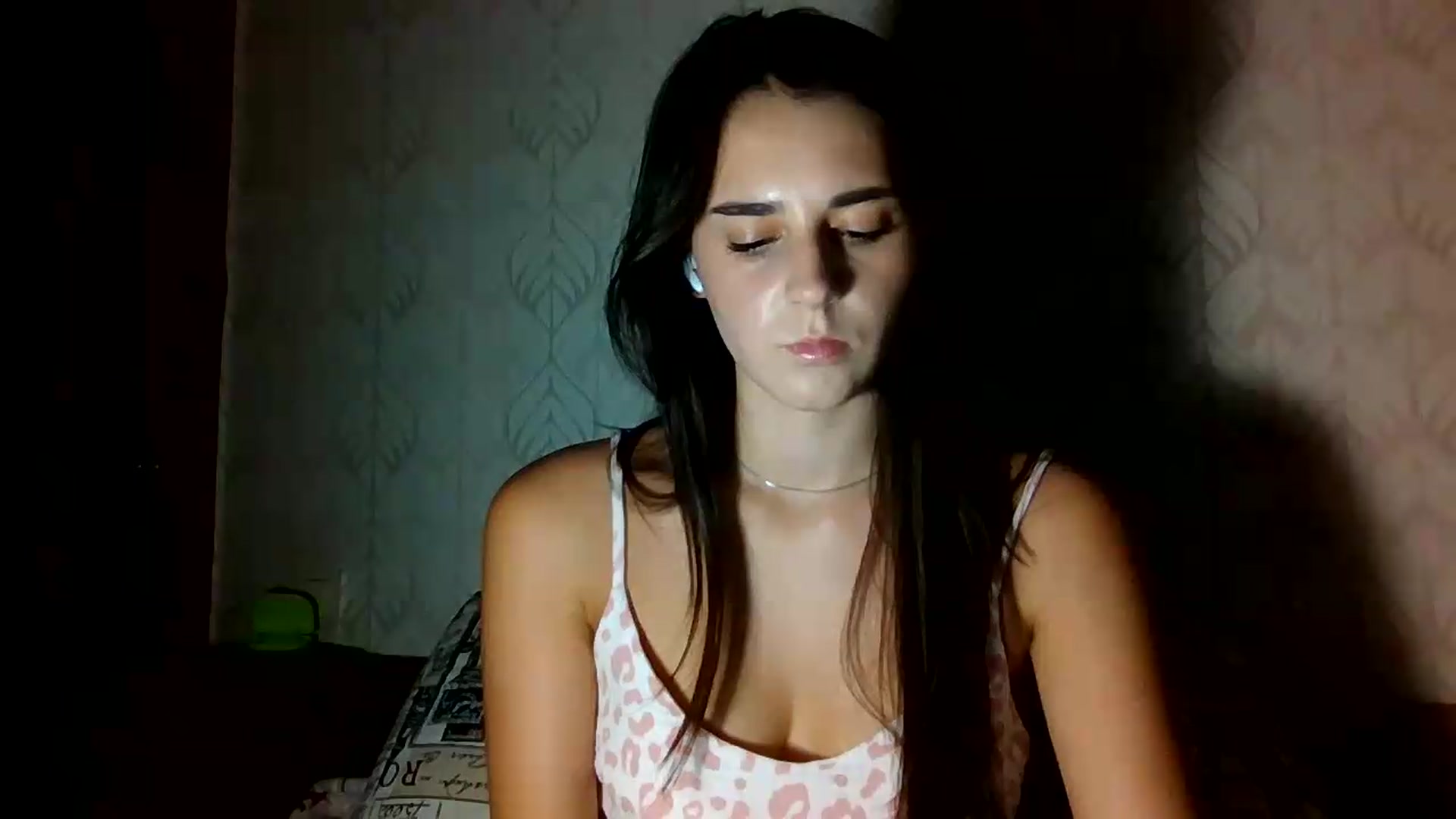 Gallery image thumbnail from ValessiaMoon's myfreecams stream on, 08/17/2026, 21:16 image 18 of 20
