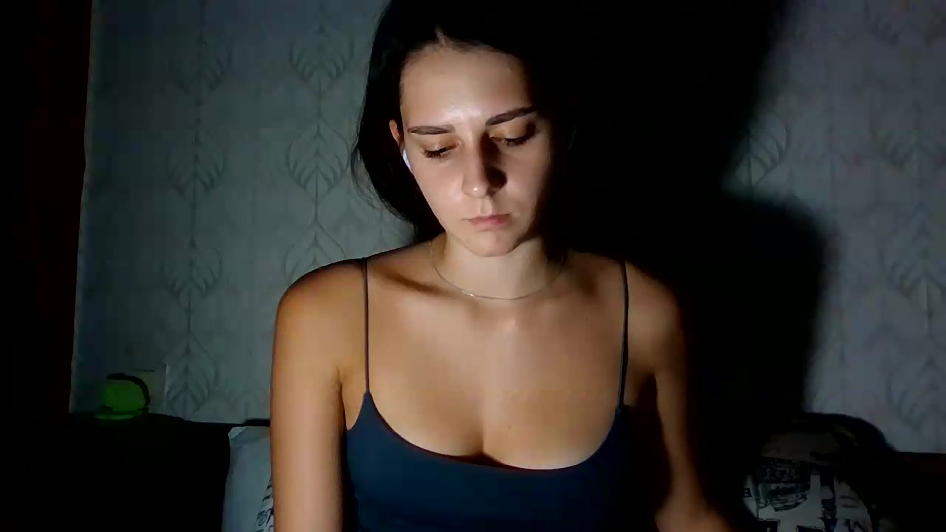 Gallery image thumbnail from ValessiaMoon's myfreecams stream on, 08/18/2026, 21:27 image 17 of 20