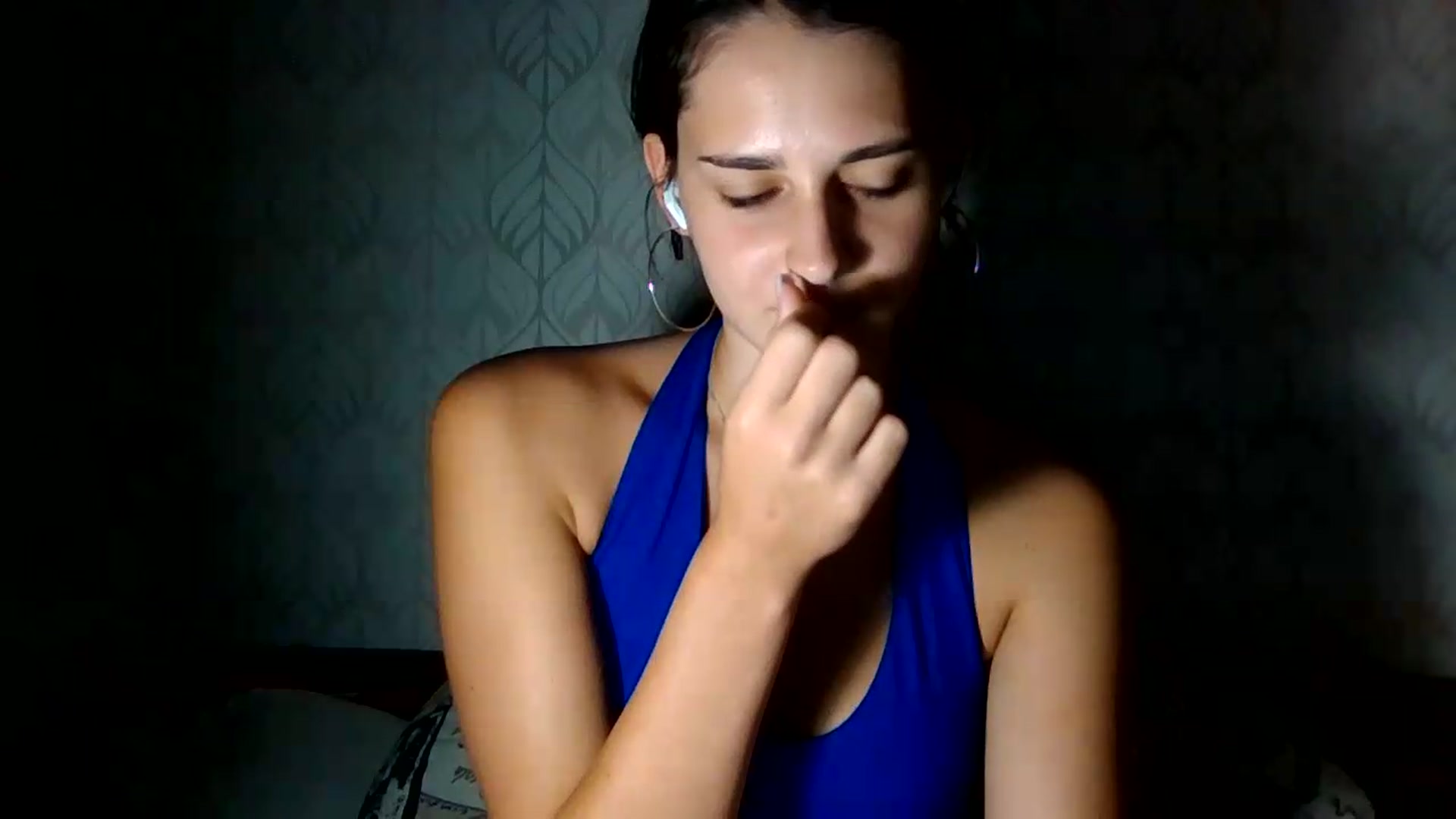 Gallery image thumbnail from ValessiaMoon's myfreecams stream on, 08/26/2026, 22:05 image 13 of 20