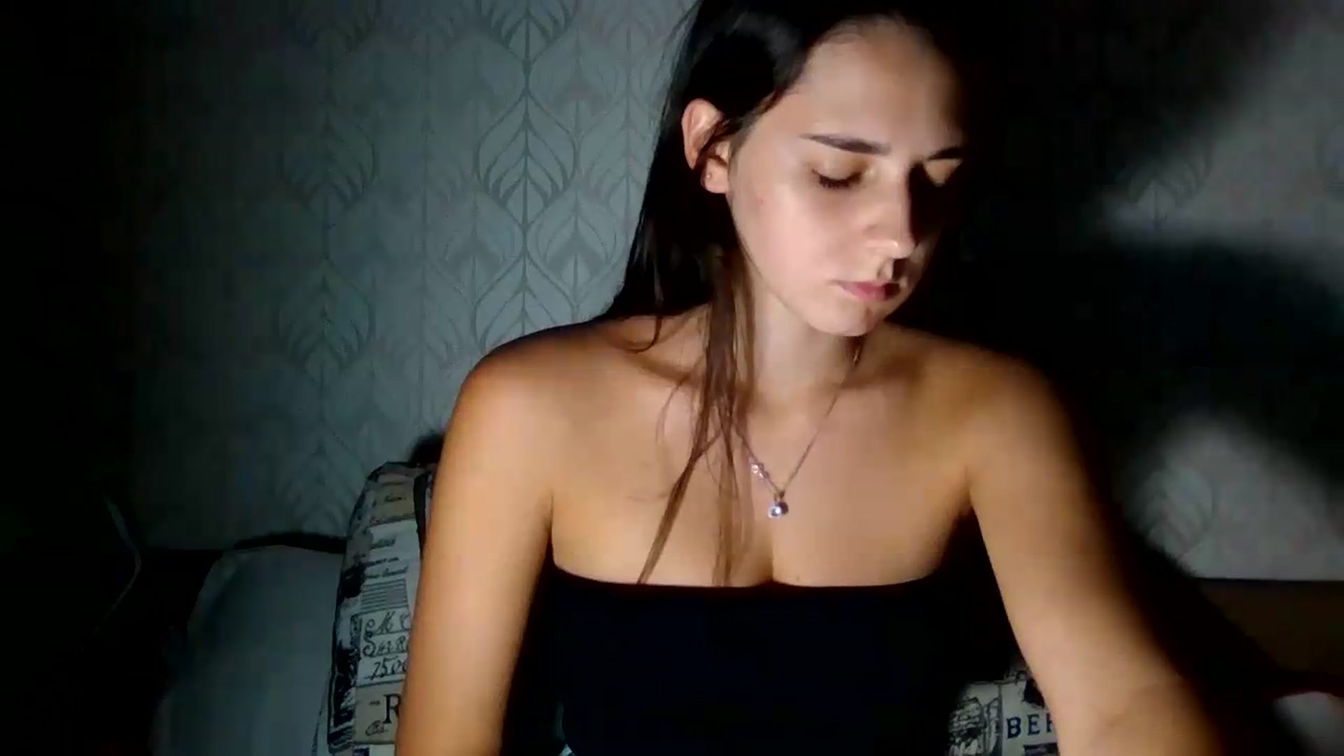 Gallery image thumbnail from ValessiaMoon's myfreecams stream on, 08/28/2026, 21:05 image 20 of 20