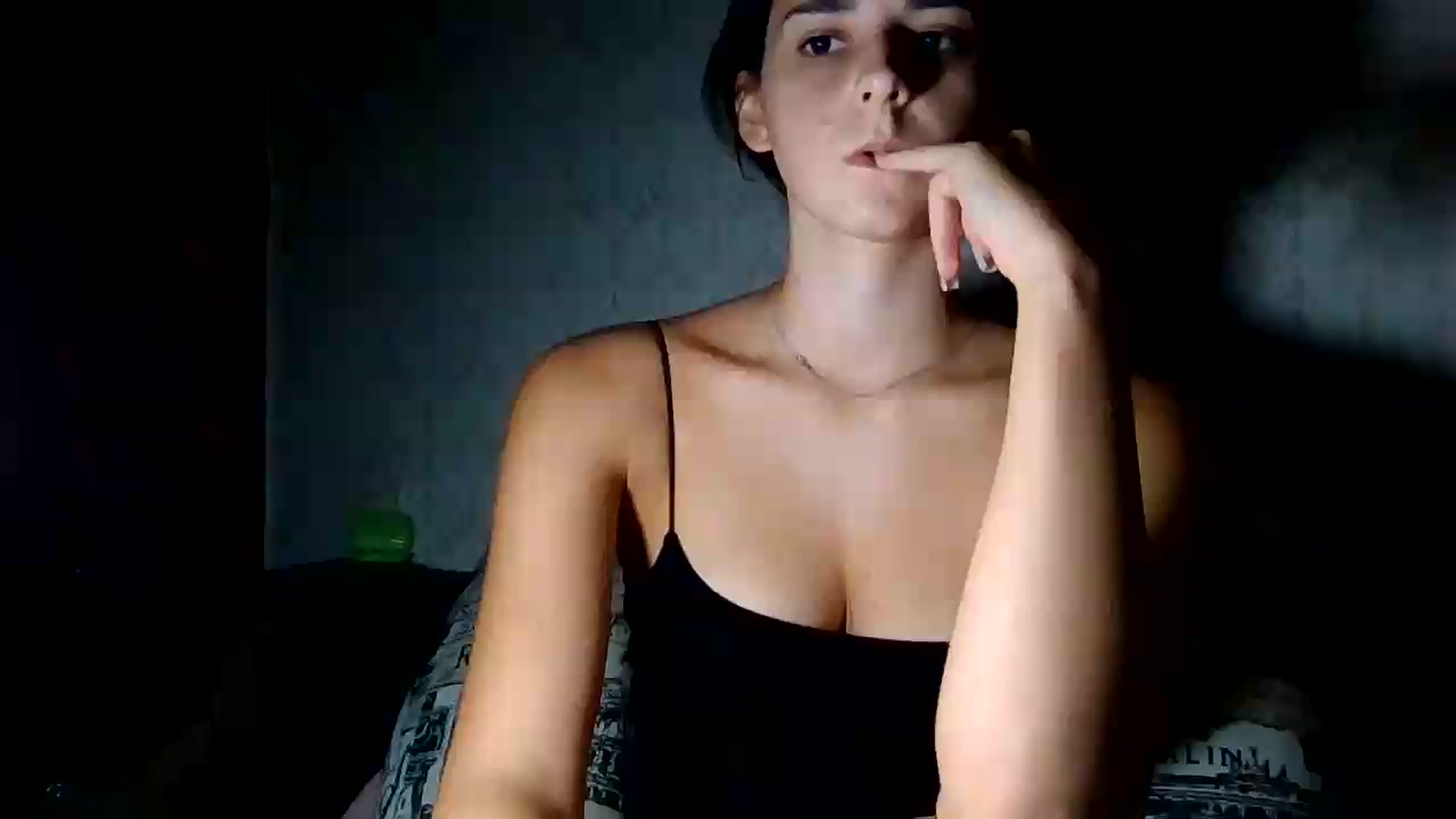 Gallery image thumbnail from ValessiaMoon's myfreecams stream on, 09/05/2026, 19:49 image 17 of 20