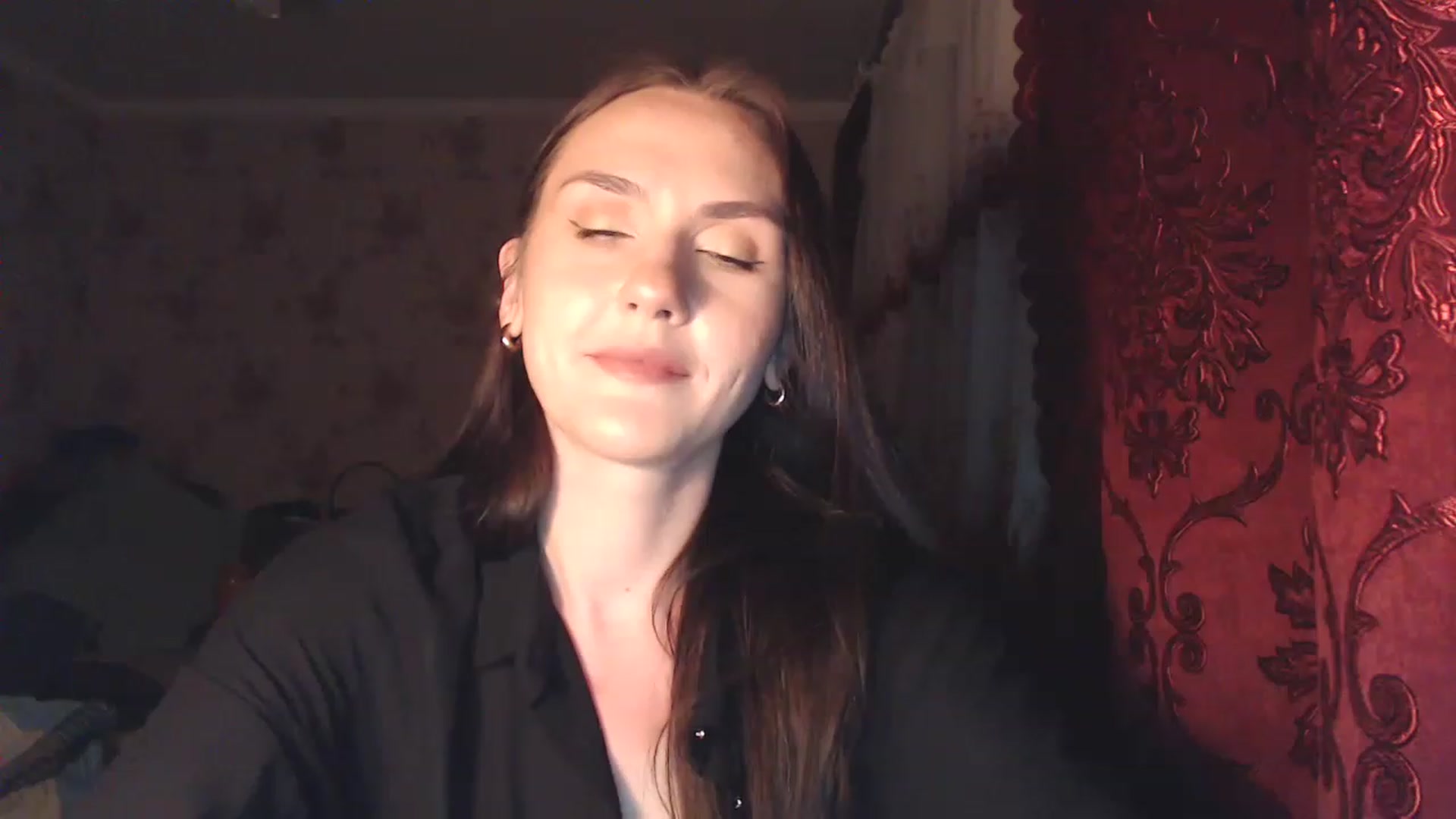 Gallery image thumbnail from Vanda_M's myfreecams stream on, 05/17/2023, 21:38 image 13 of 20