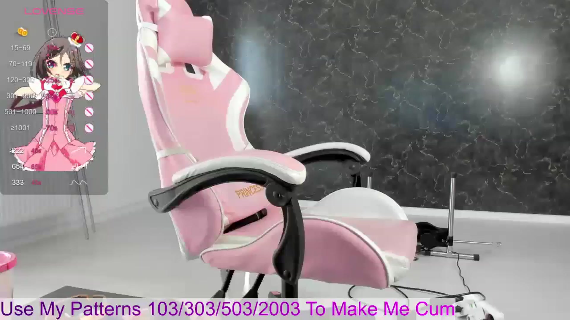 Gallery image thumbnail from VanesaSimon's myfreecams stream on, 04/11/2024, 10:04 image 4 of 20