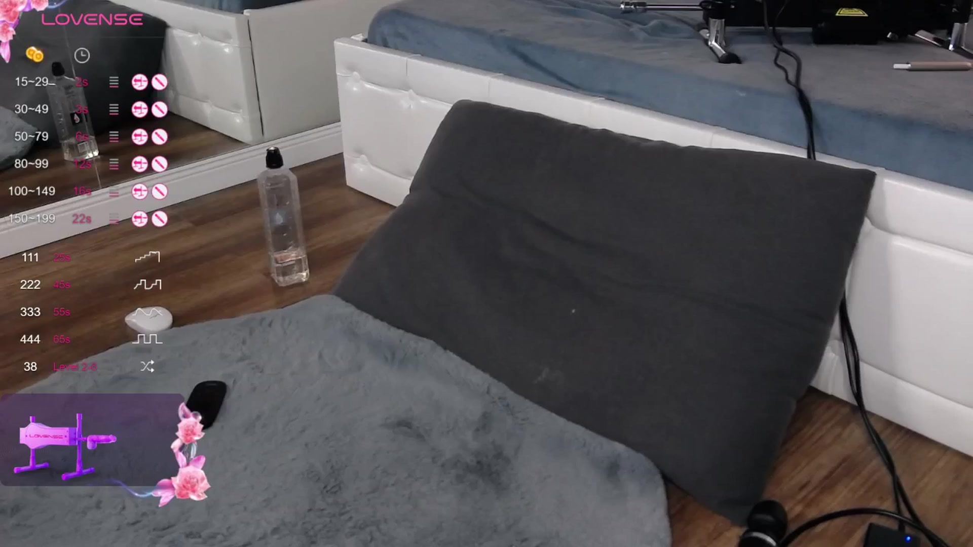 Gallery image thumbnail from VanesaSimon's myfreecams stream on, 08/22/2024, 13:57 image 1 of 20