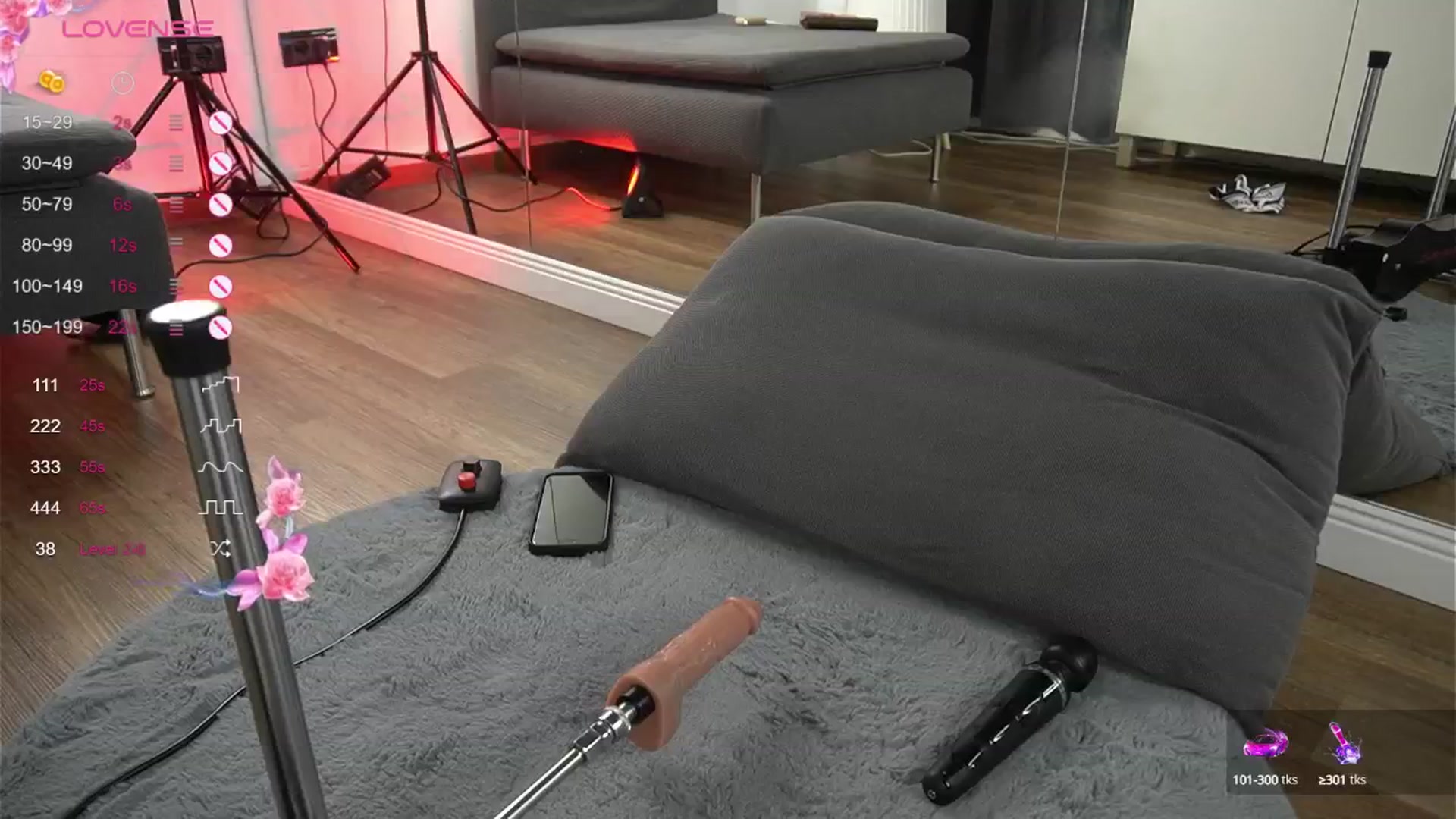 Gallery image thumbnail from VanesaSimon's myfreecams stream on, 09/05/2024, 17:25 image 4 of 20