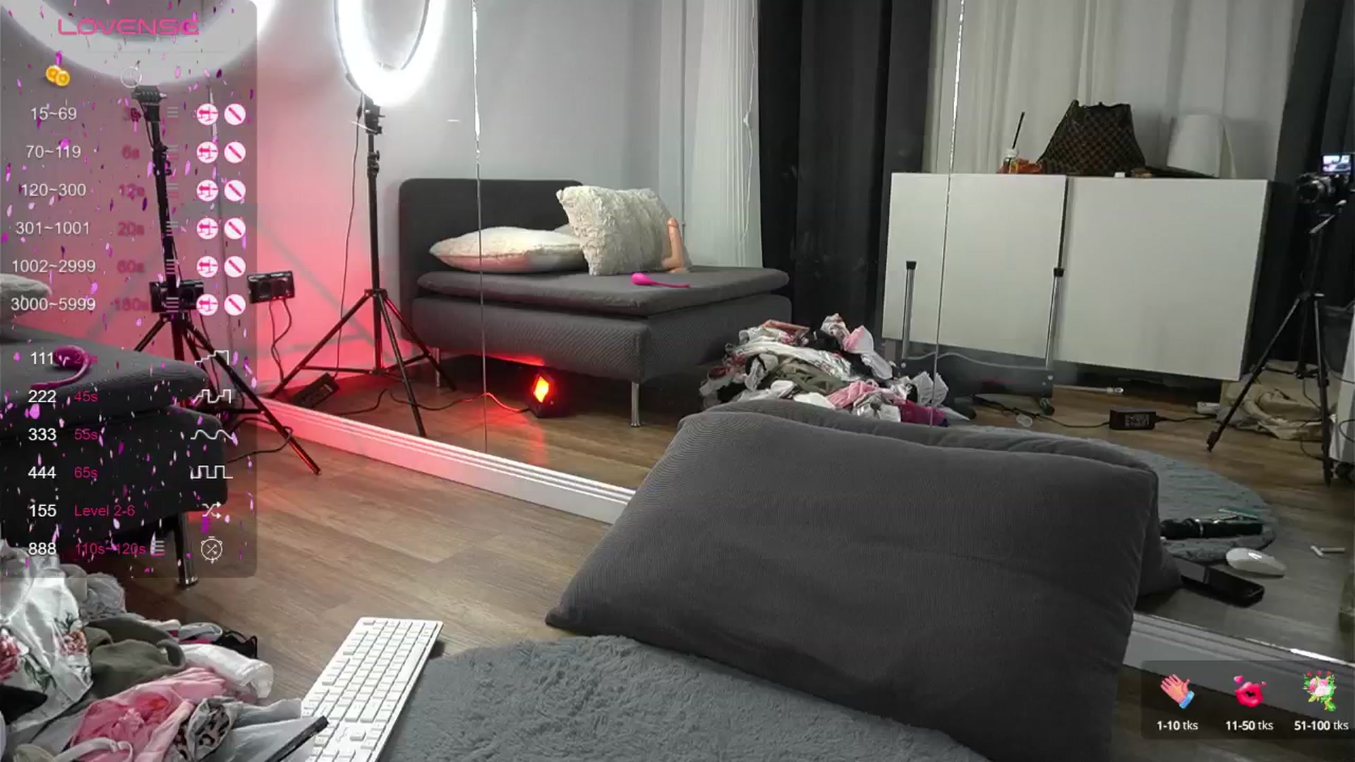 Gallery image thumbnail from VanesaSimon's myfreecams stream on, 09/06/2024, 16:00 image 18 of 20
