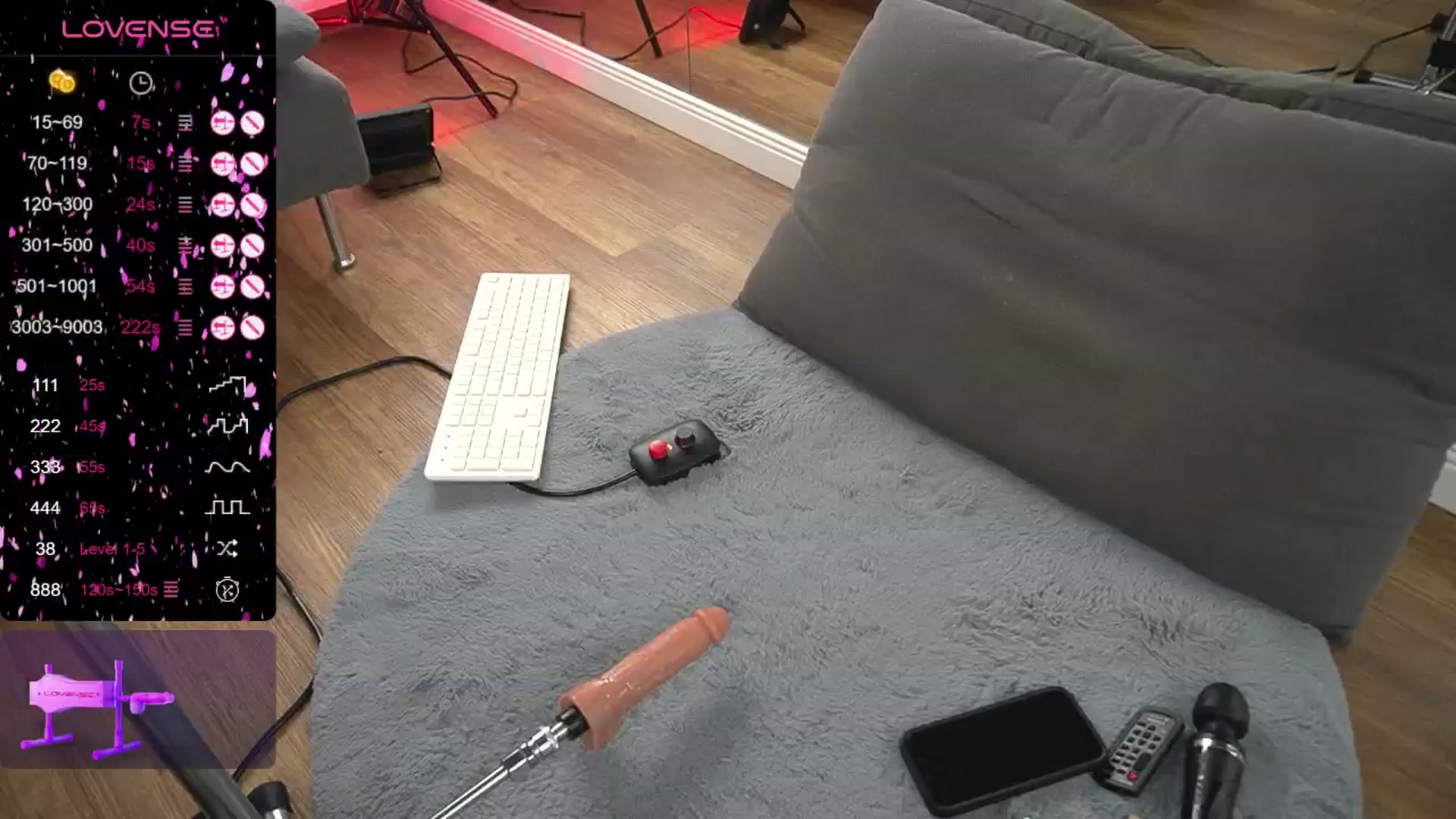 Gallery image thumbnail from VanesaSimon's myfreecams stream on, 09/08/2024, 09:50 image 9 of 20