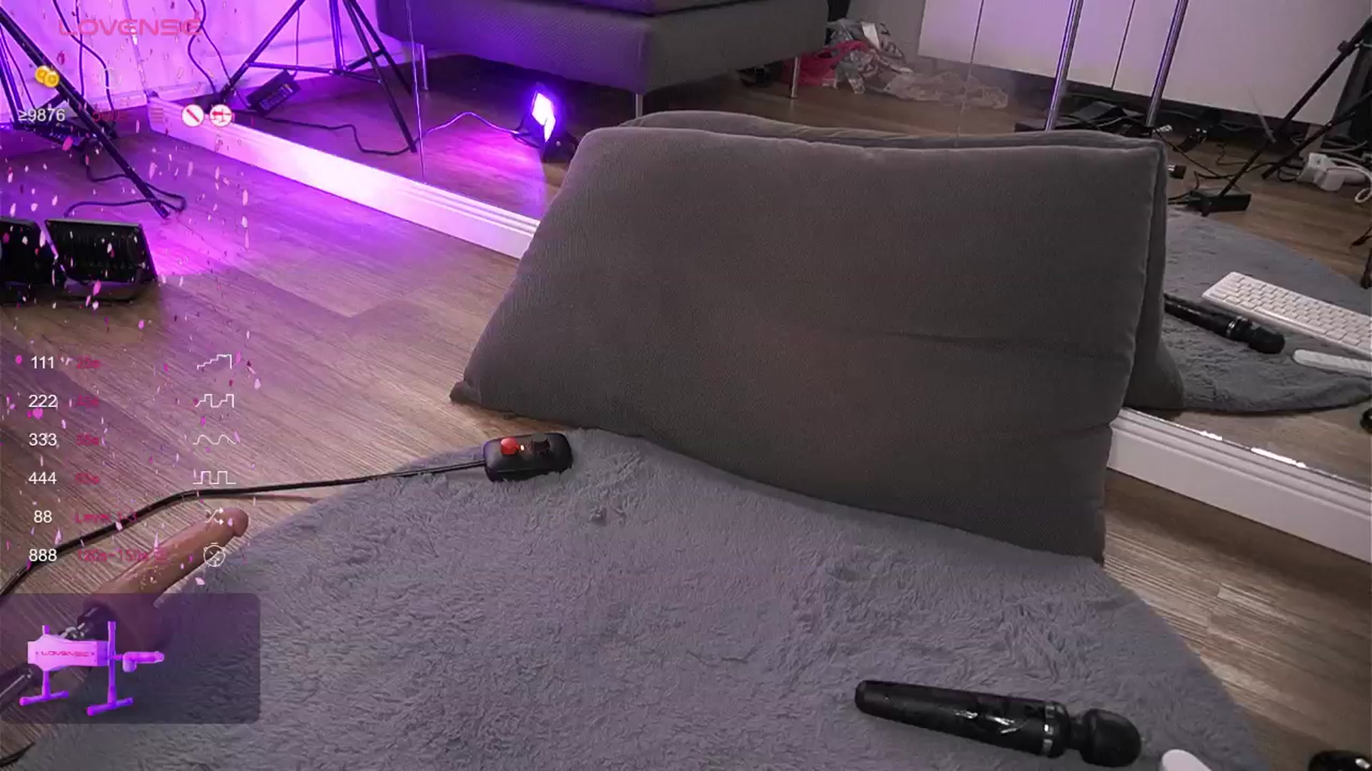 Gallery image thumbnail from VanesaSimon's myfreecams stream on, 09/26/2024, 11:59 image 14 of 20