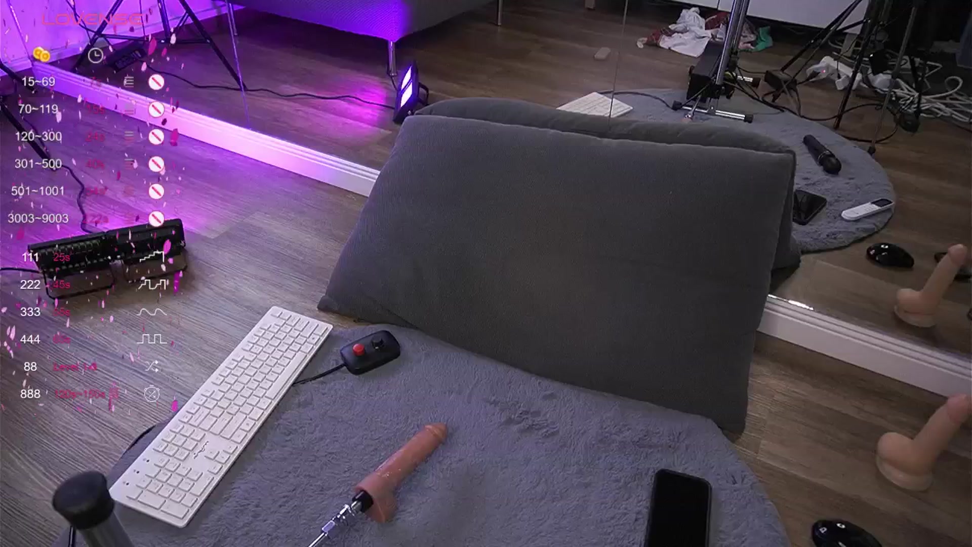 Gallery image thumbnail from VanesaSimon's myfreecams stream on, 09/27/2024, 13:01 image 10 of 20