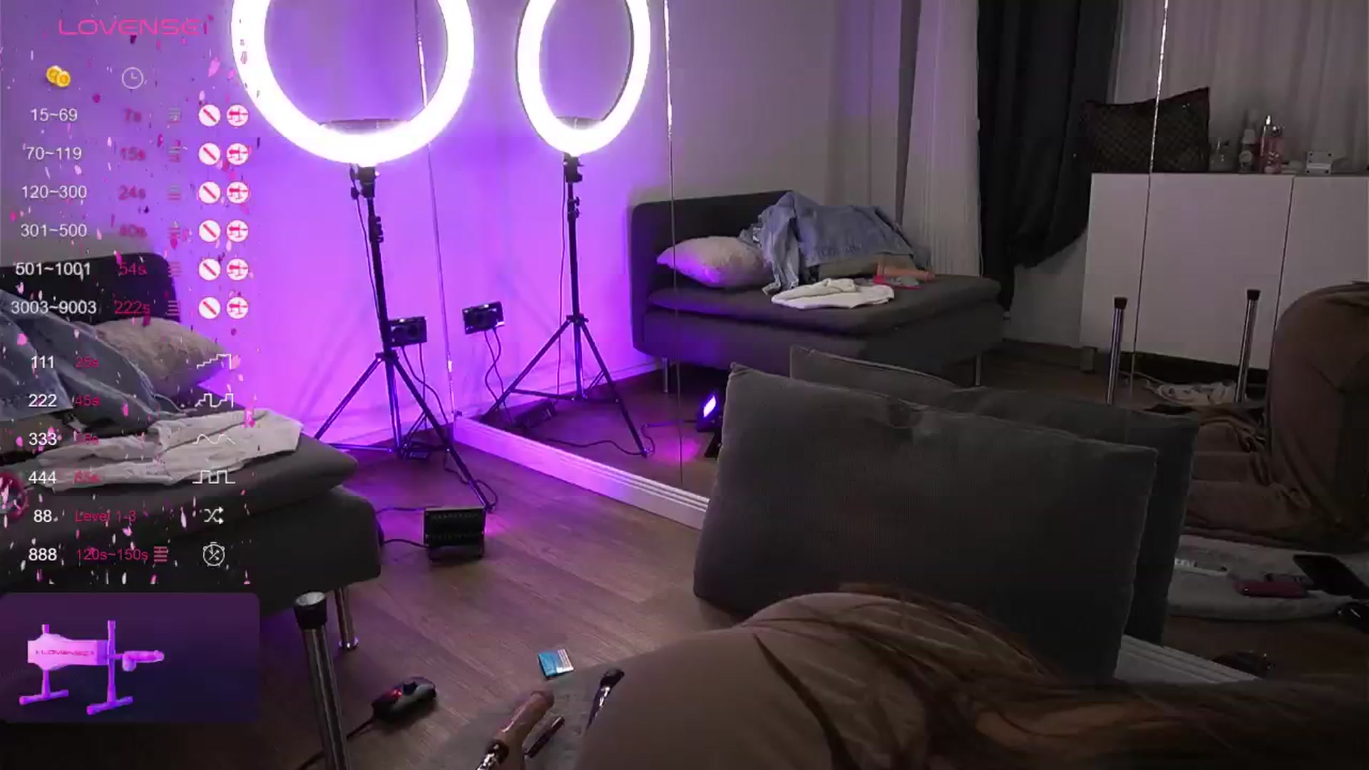Gallery image thumbnail from VanesaSimon's myfreecams stream on, 10/04/2024, 13:45 image 17 of 20